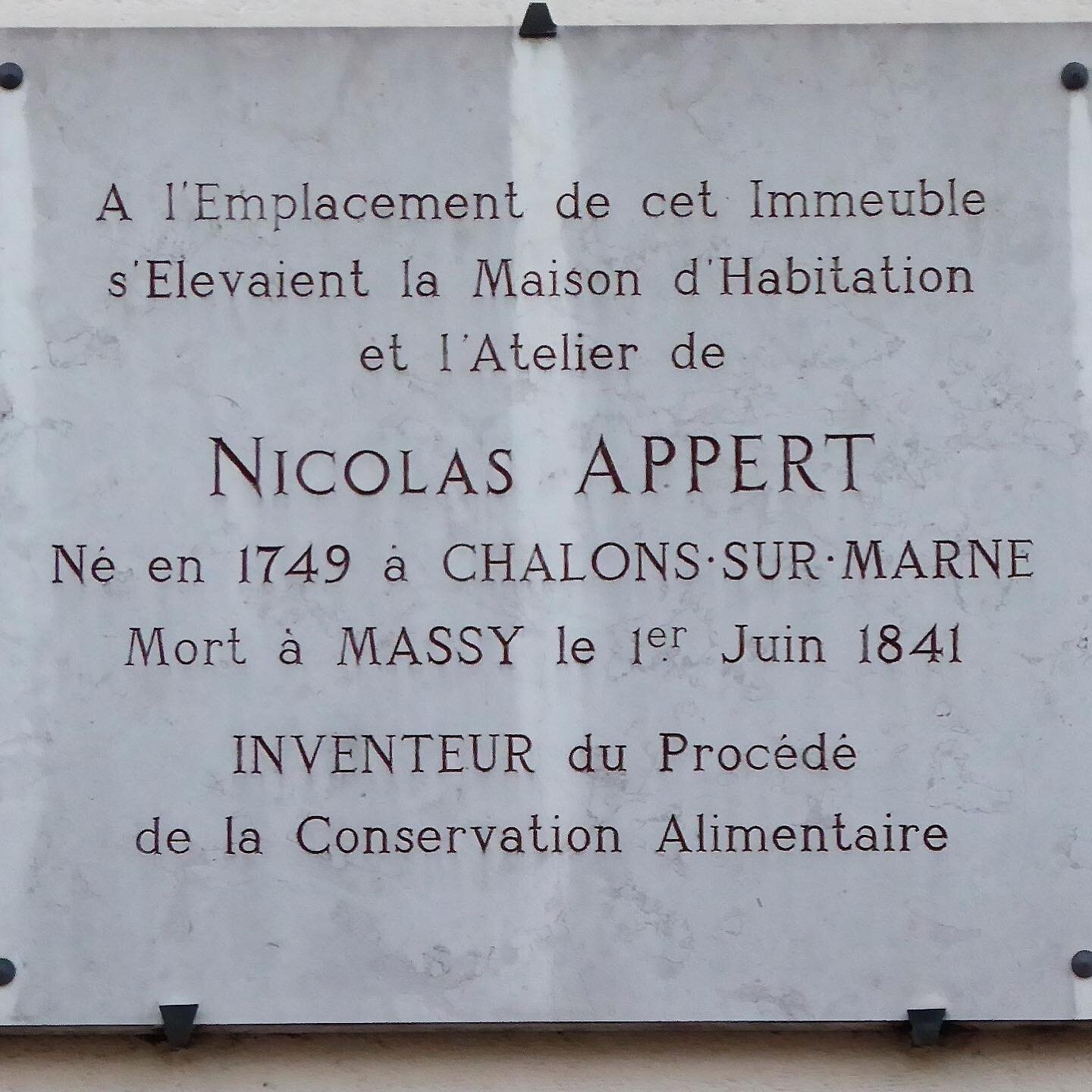 Plaque-Nicolas-Appert-Parisology1.jpg