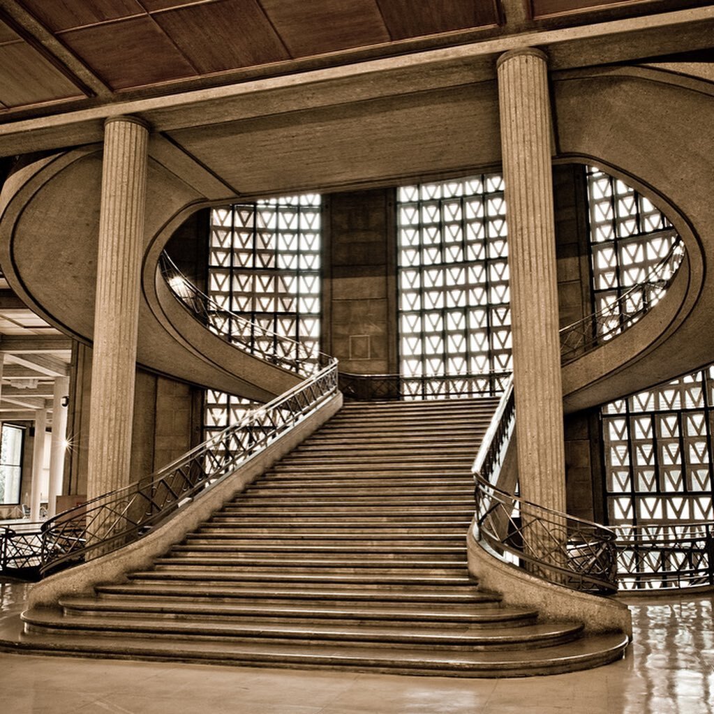 Grand-Staircase-Palais-Iena-Auguste-Perret-Parisology.jpg