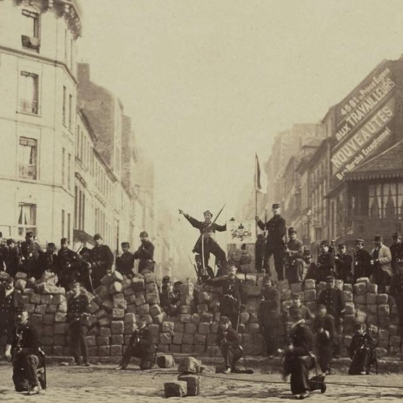 1871-Paris-Commune-Barricades-Parisology.jpg