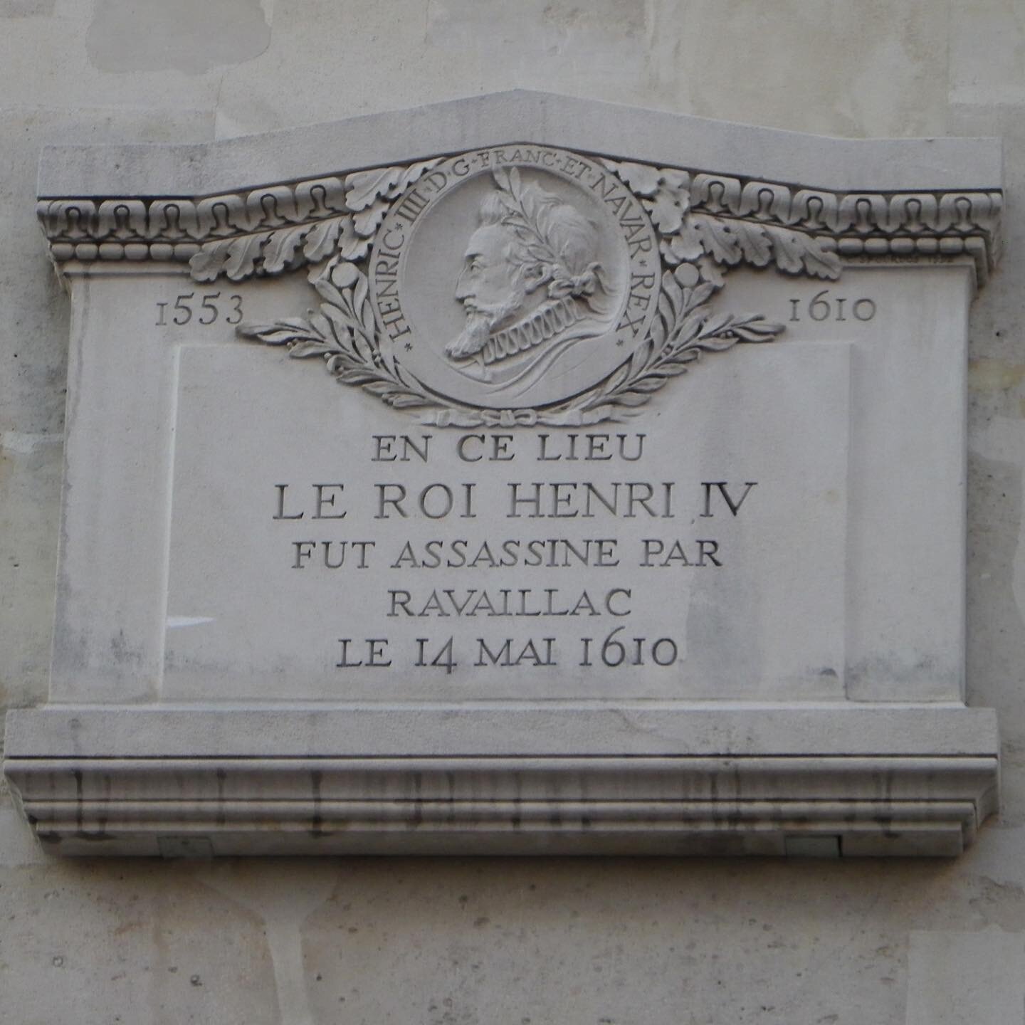 Henri-IV-Plaque-Paris.jpg