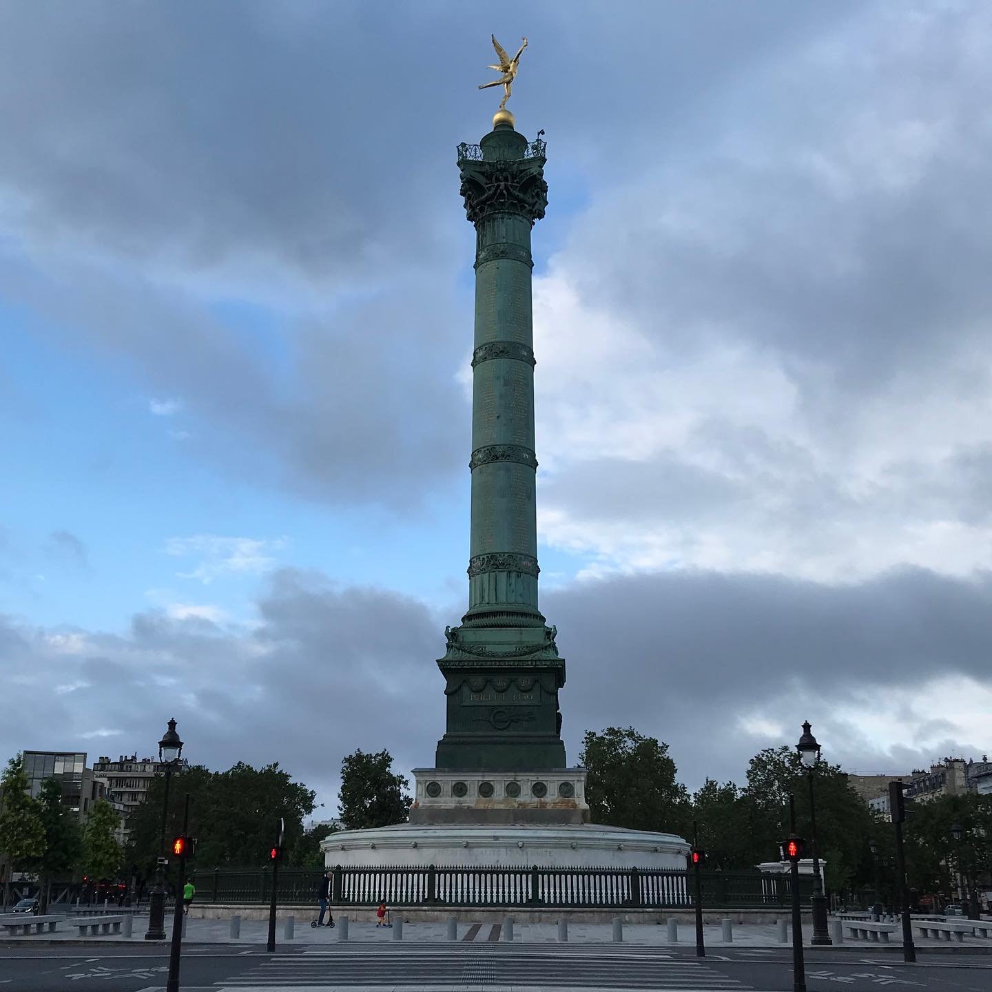 Paris-Bastille-Plazza.jpg