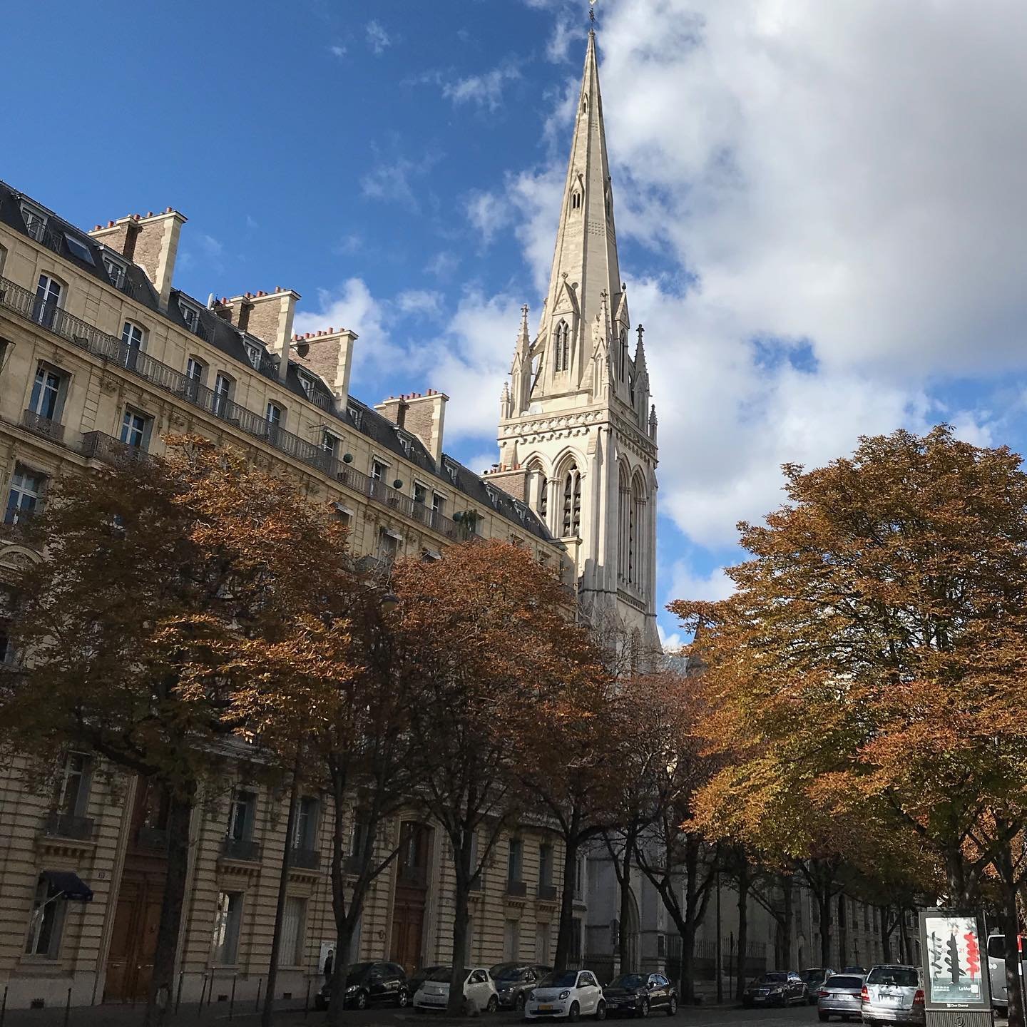 2-Cathédrale-Américaine-Paris.jpg