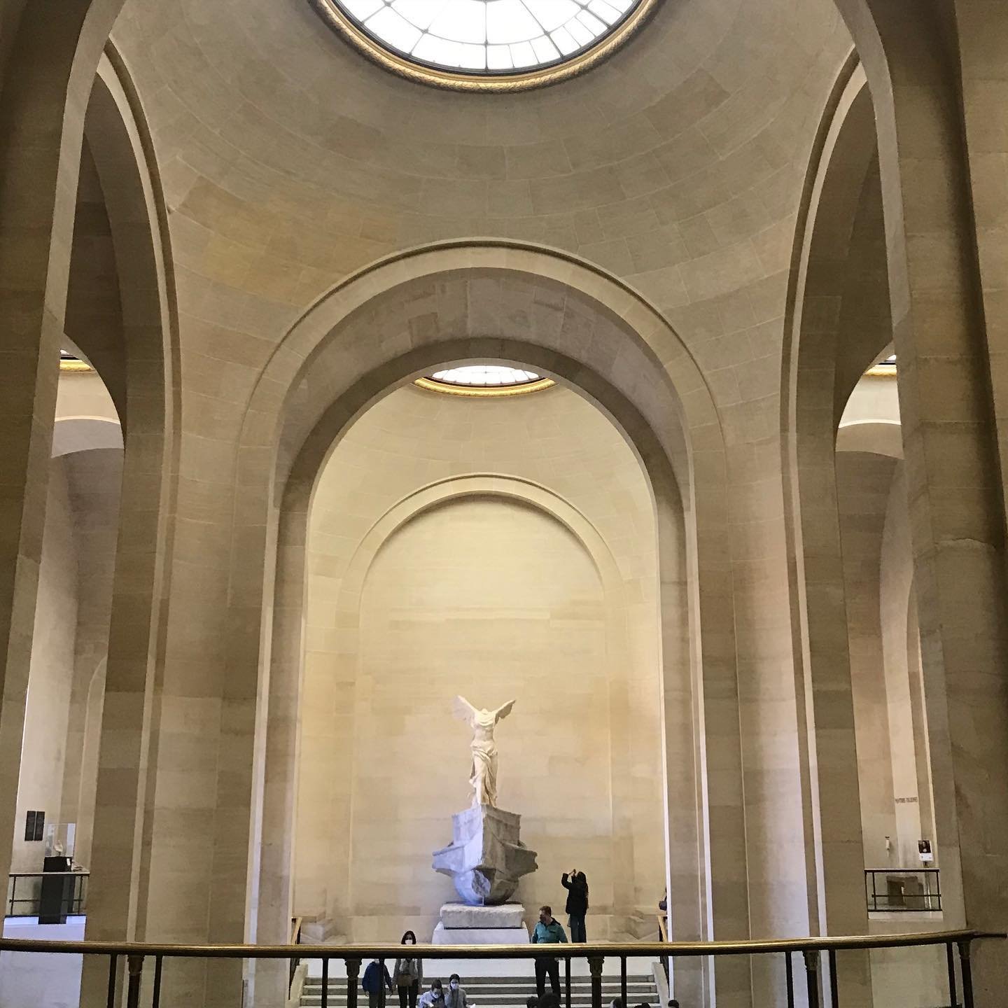 Louvre-Museum-Daru-Staircase.jpg