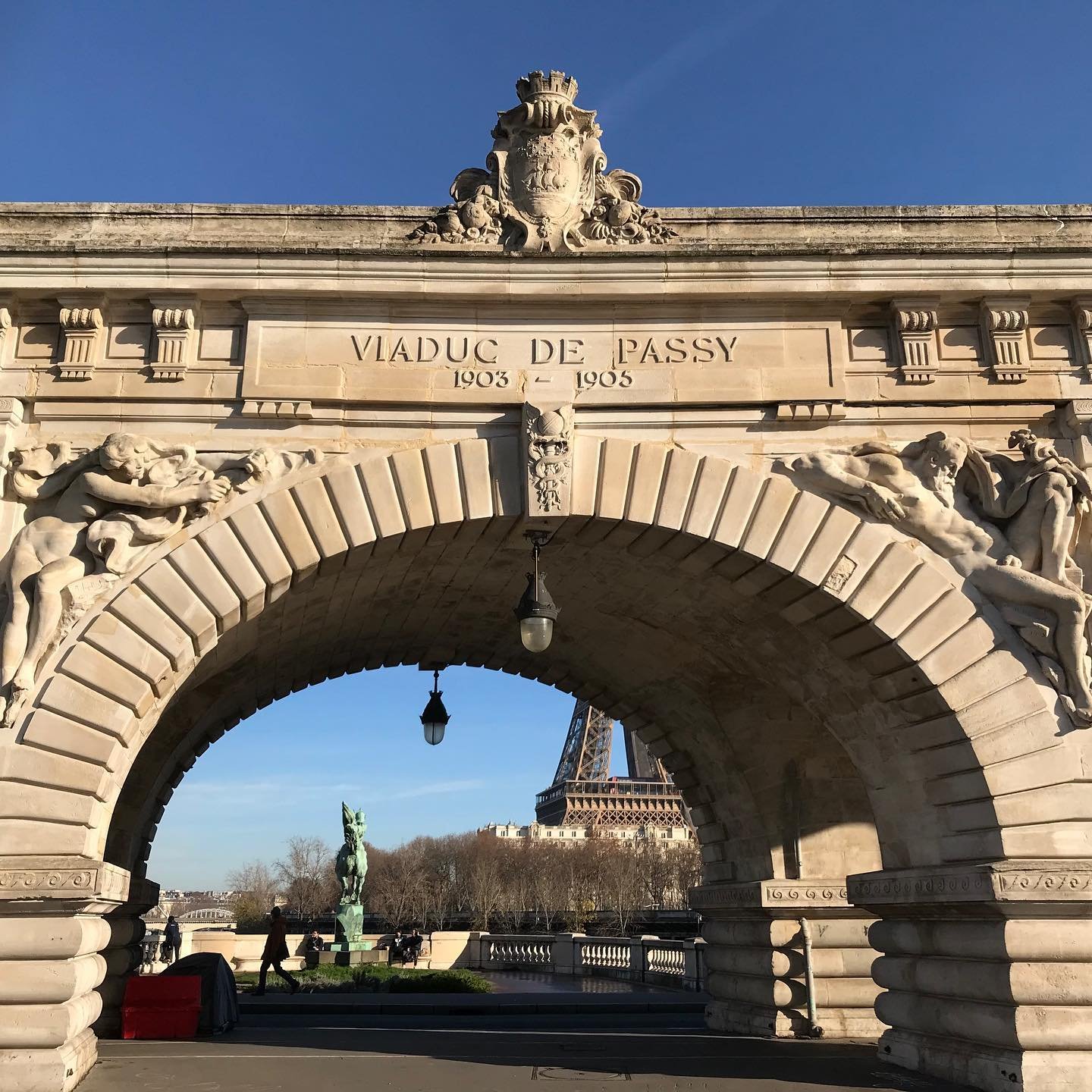 Paris-Viaduc-Passy.jpg