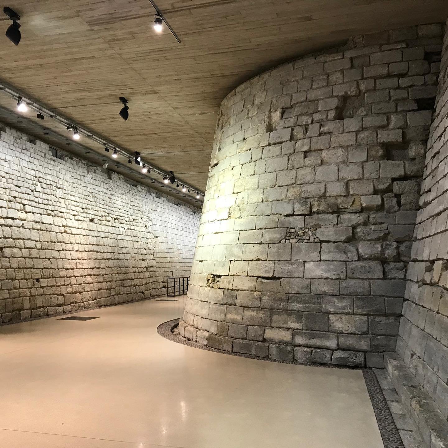 Louvre-Medieval-Fortress.jpg
