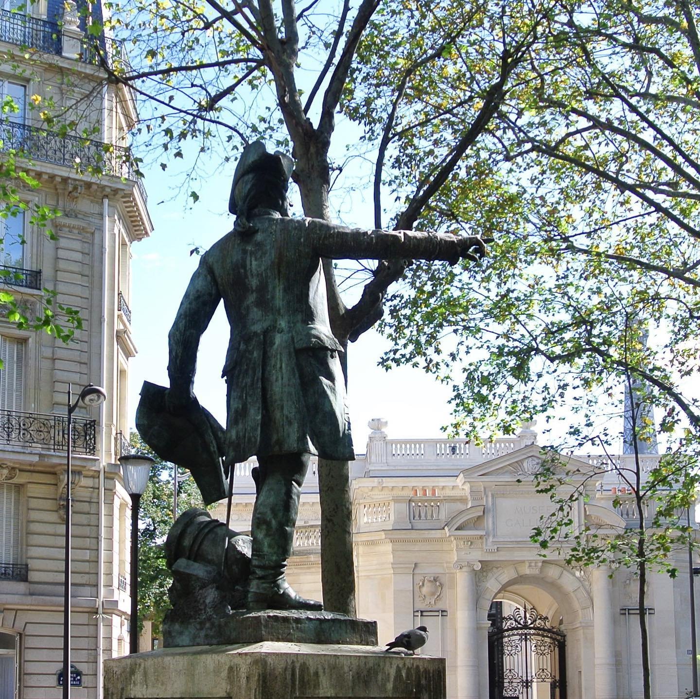Rochambeau-Statue-Paris-2.jpg