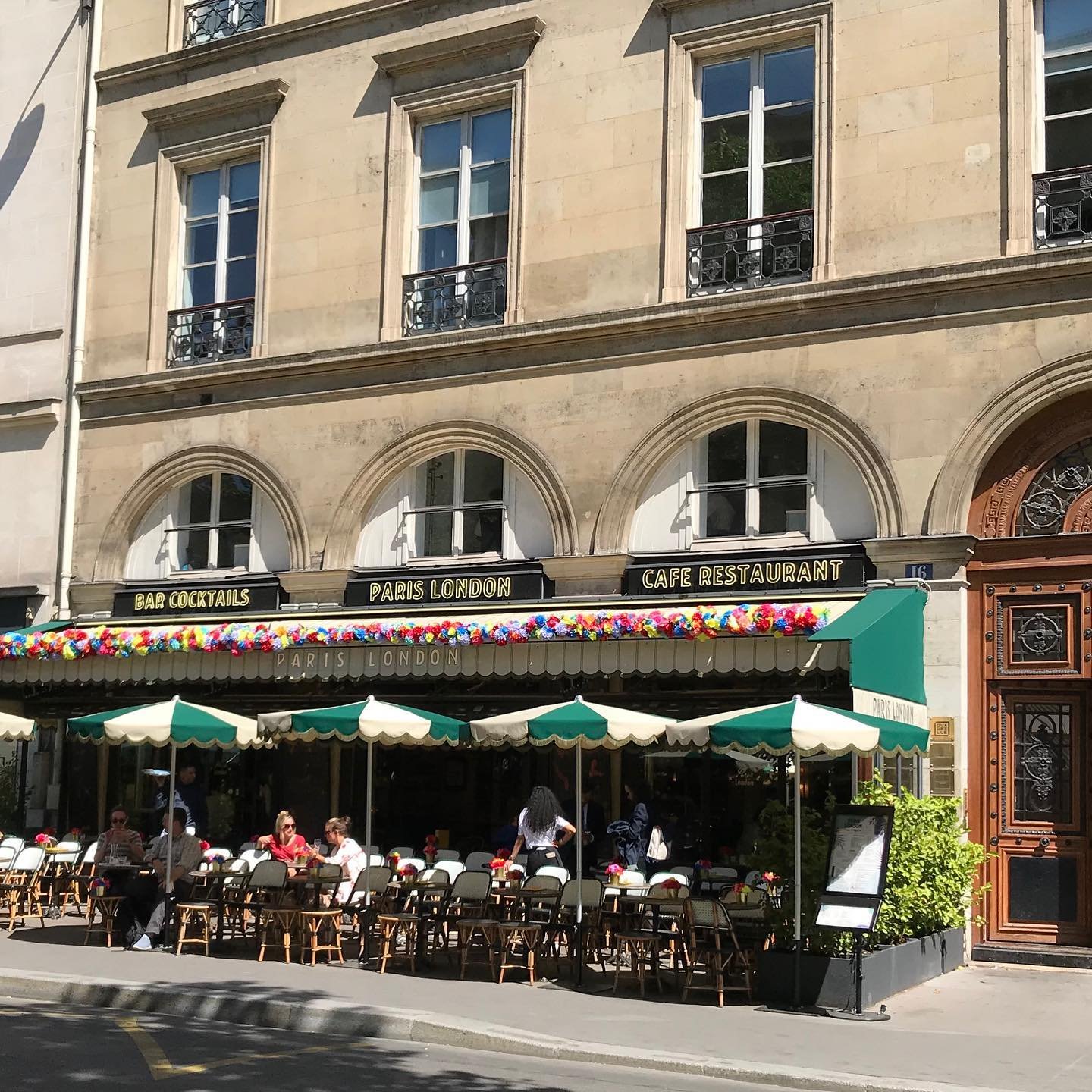 Paris-London-Restaurant.jpg