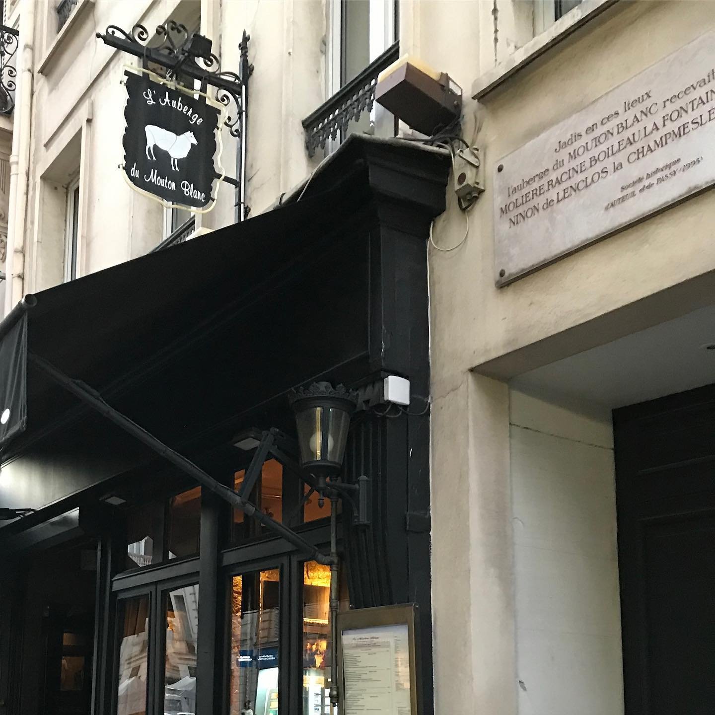 Auberge du Mouton Blanc Restaurant — Parisology
