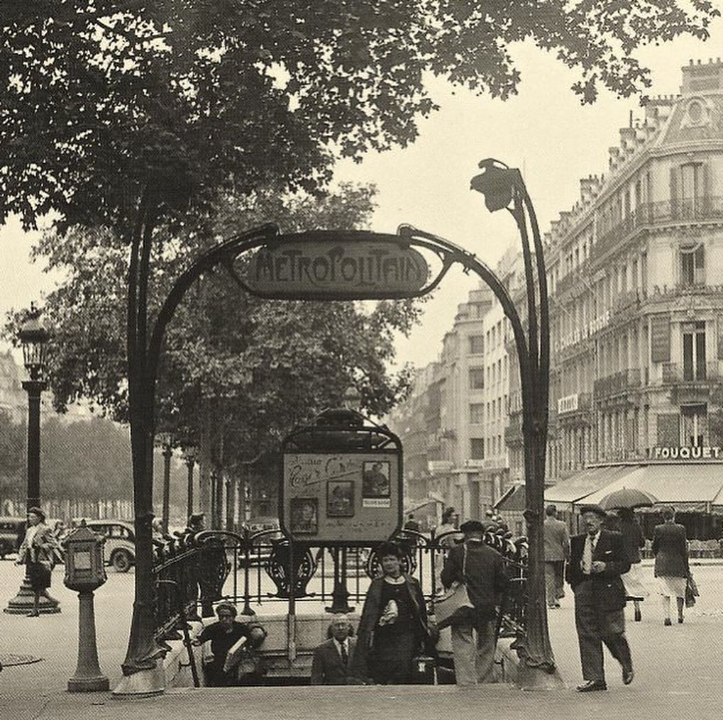 Paris-Metro-Inauguration-World-Exhibition.jpg