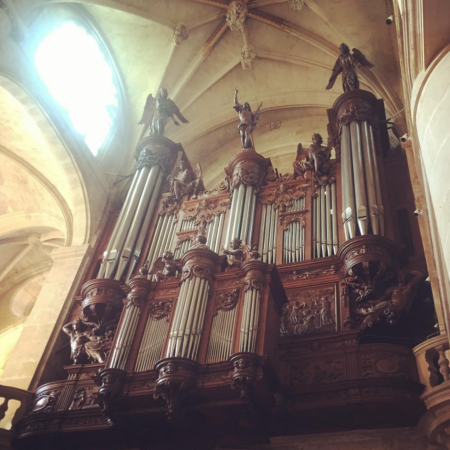 Saint-Etienne-du-Mont-Organ.jpg