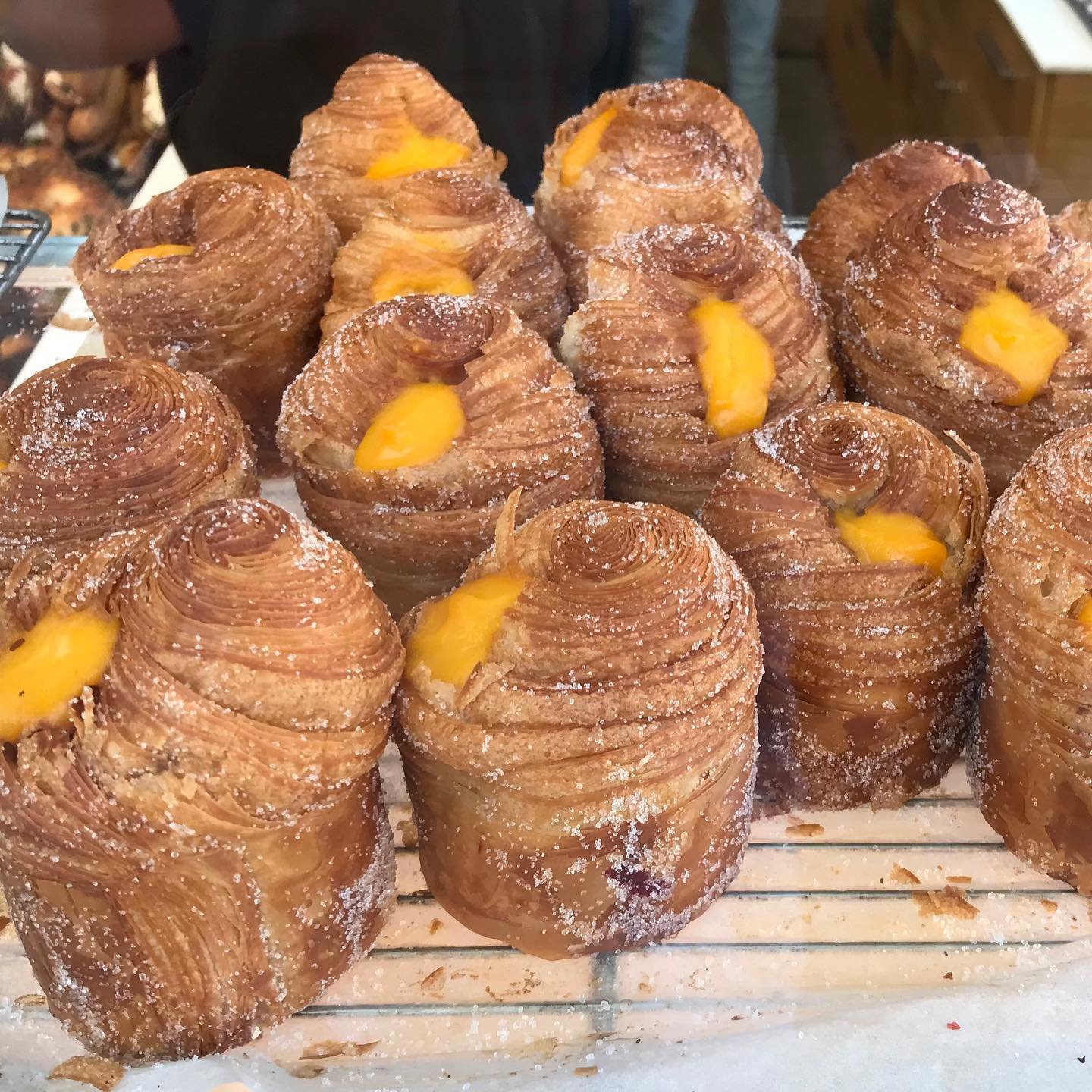 Patisserie-Bo-et-Mie-Cruffins.jpg