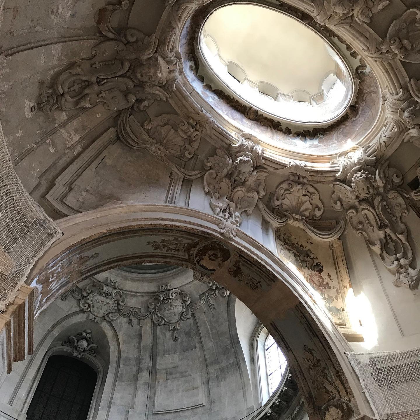 Temple-Protestant-du-Marais-Oval-Cupola.jpg