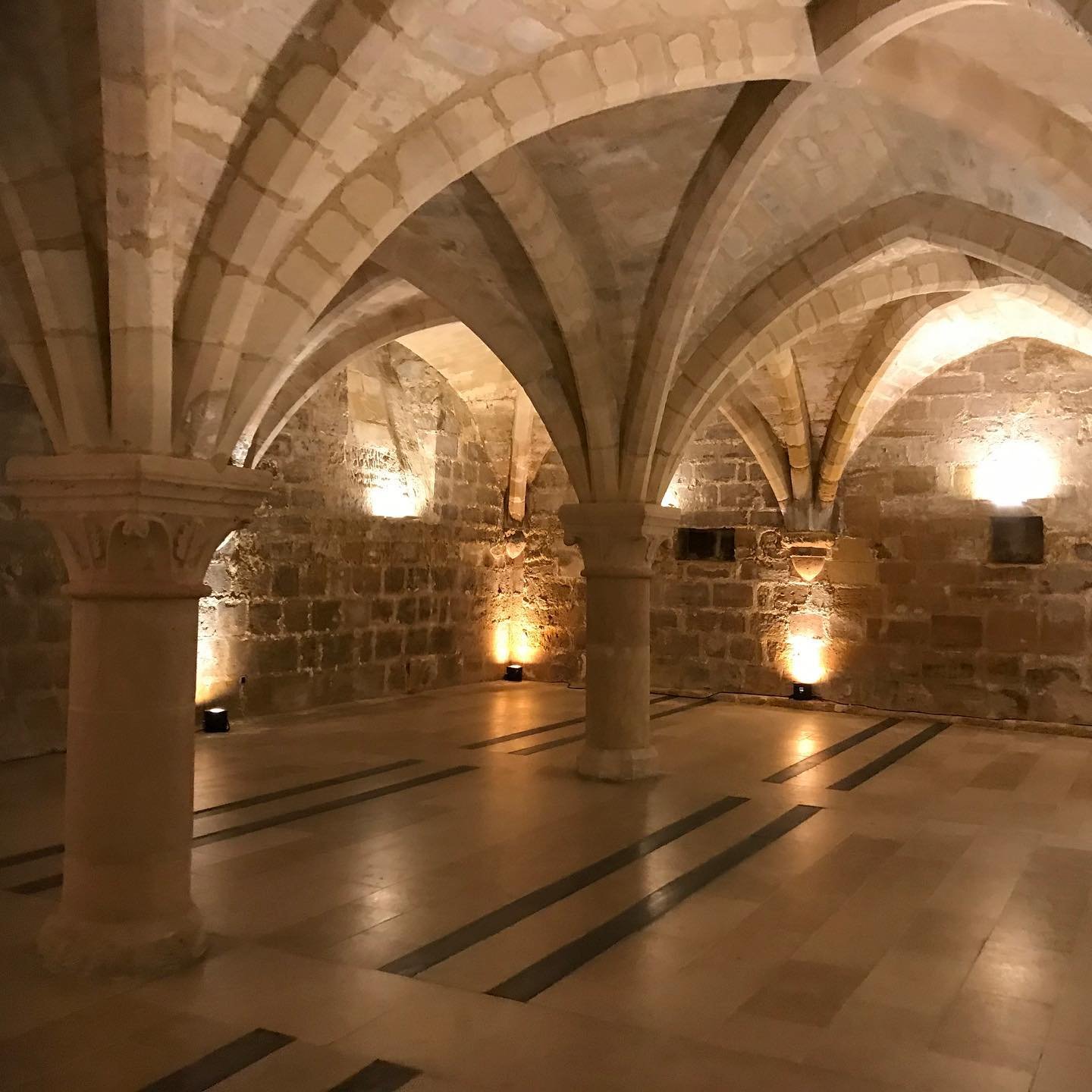 Hôtel-de-Beauvais-Basement-Vaults-3.jpg