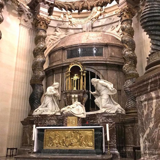 Val-de-Grace-Altar.jpg