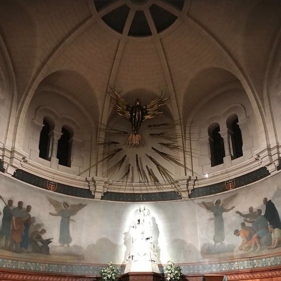 Notre-Dame-Travail-Altar.jpg