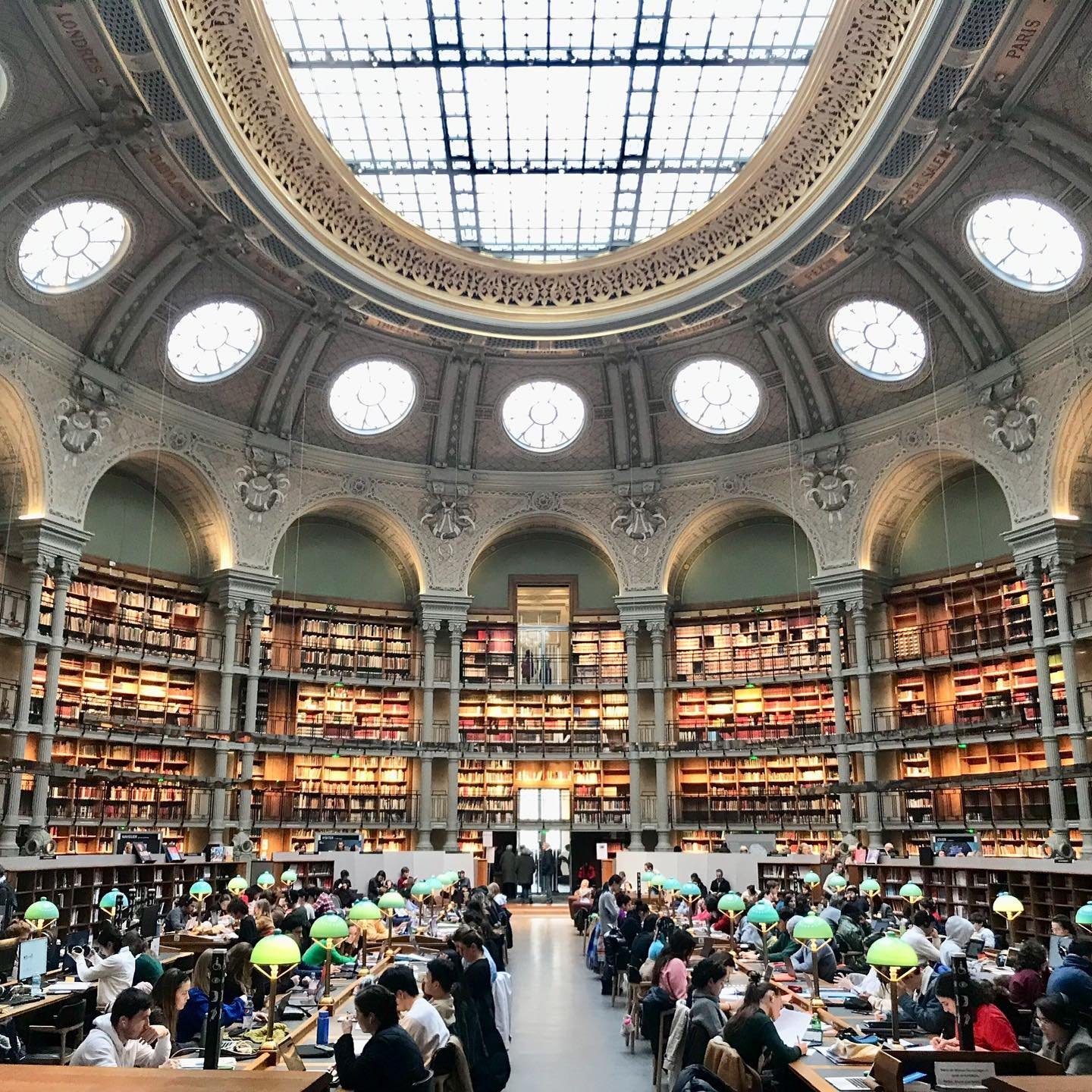 Richelieu-National-Library-Oval-Room.jpg.jpg