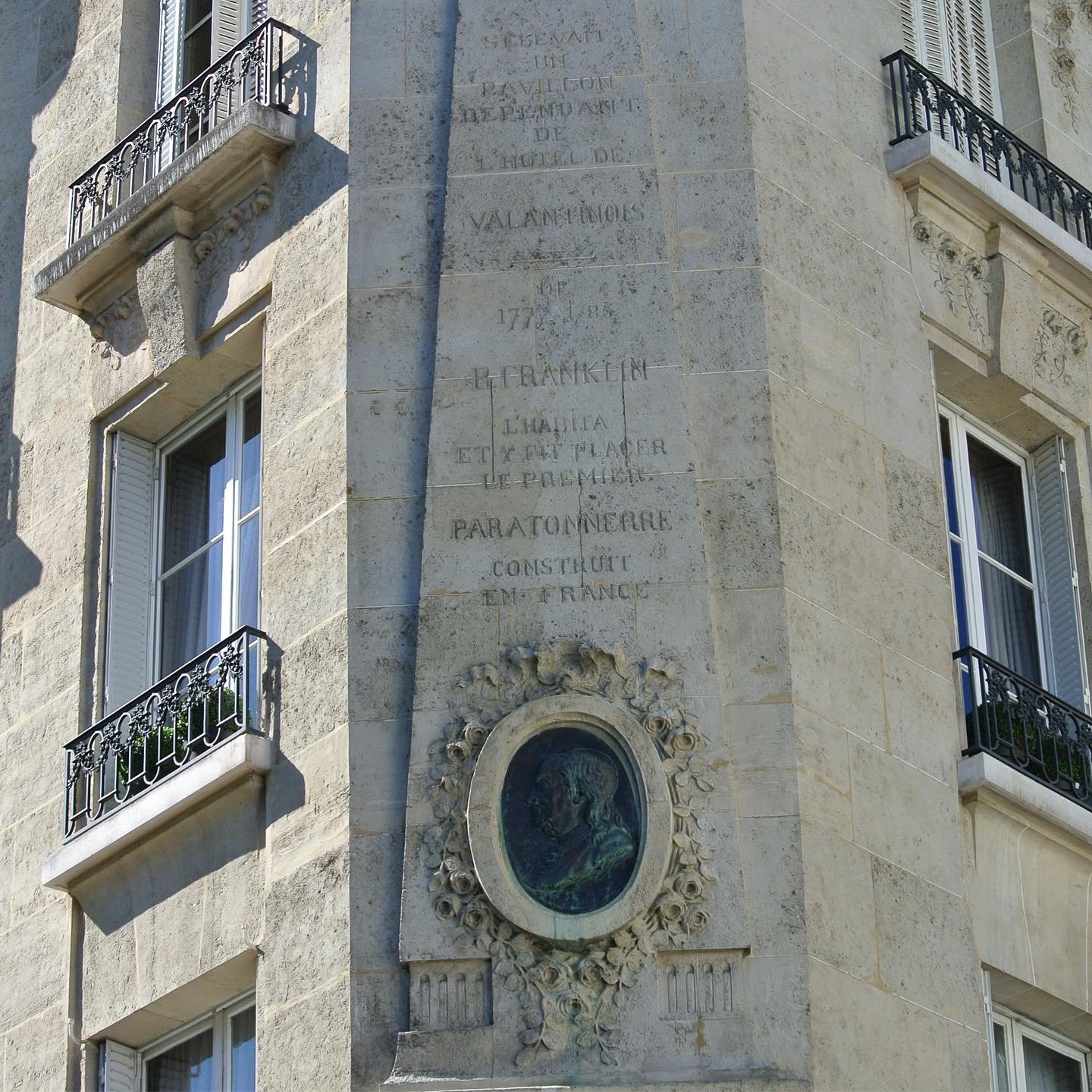 Benjamin-Franklin-Plaque-Paris.jpg.jpg