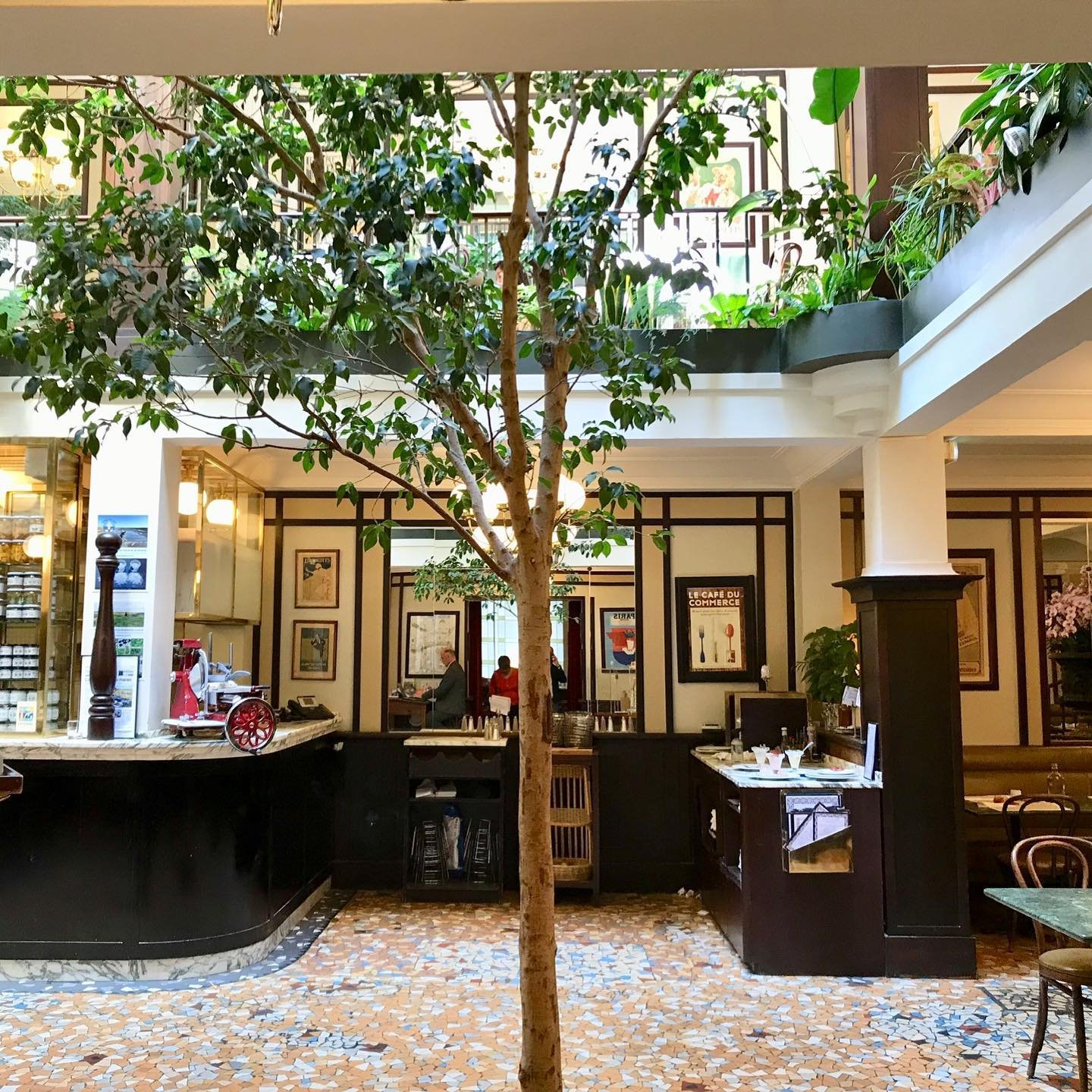 Cafe-du-Commerce-Tree.jpg.jpg