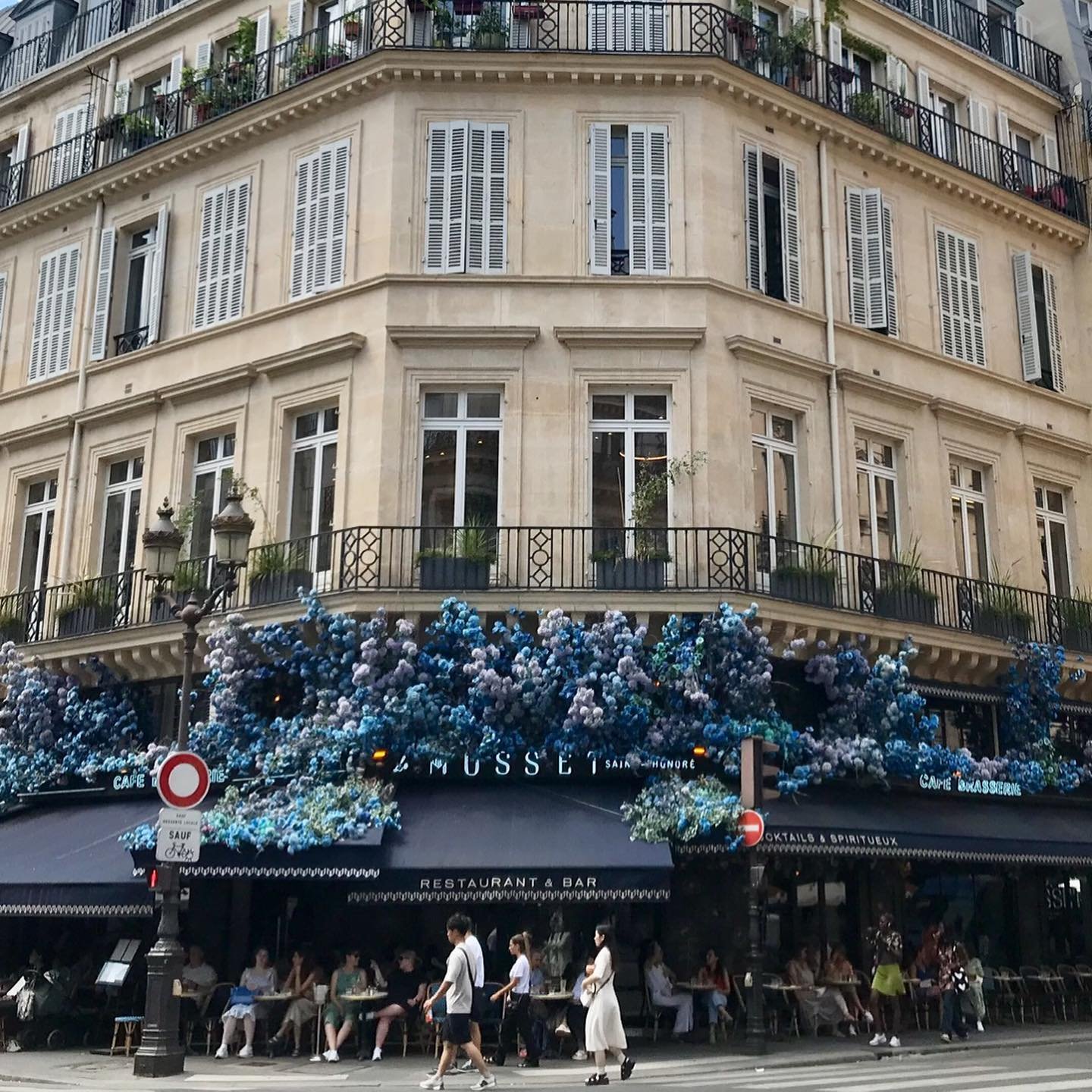 Paris-Café-Le-Musset.jpg.jpg