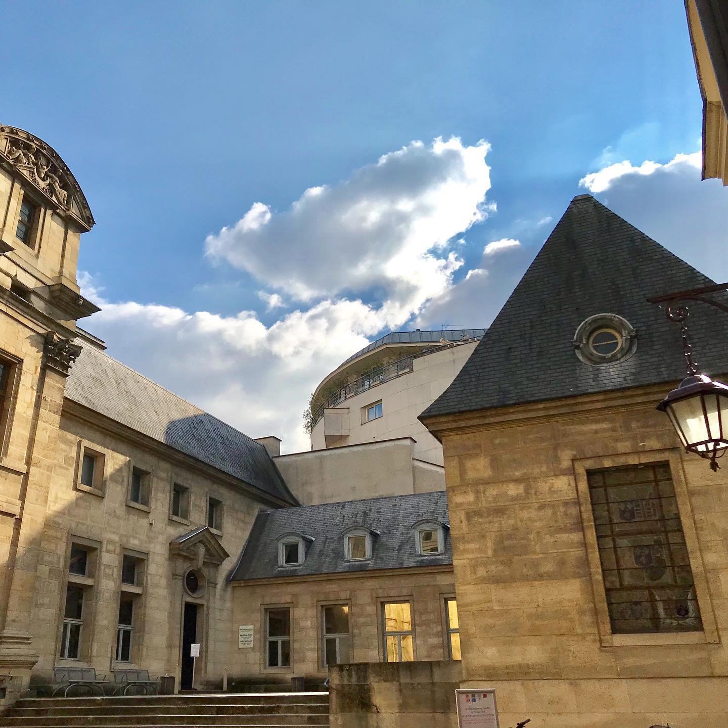 Paris-Historical-Library.jpg.jpg