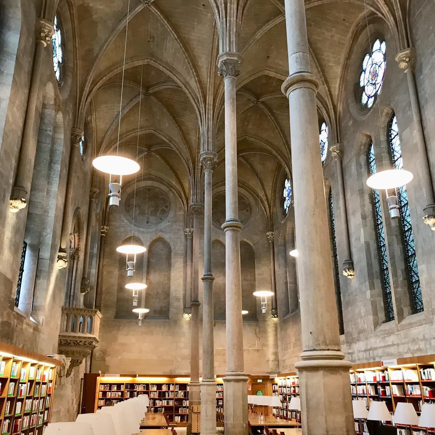 CNAM-Paris-Library.jpg.jpg