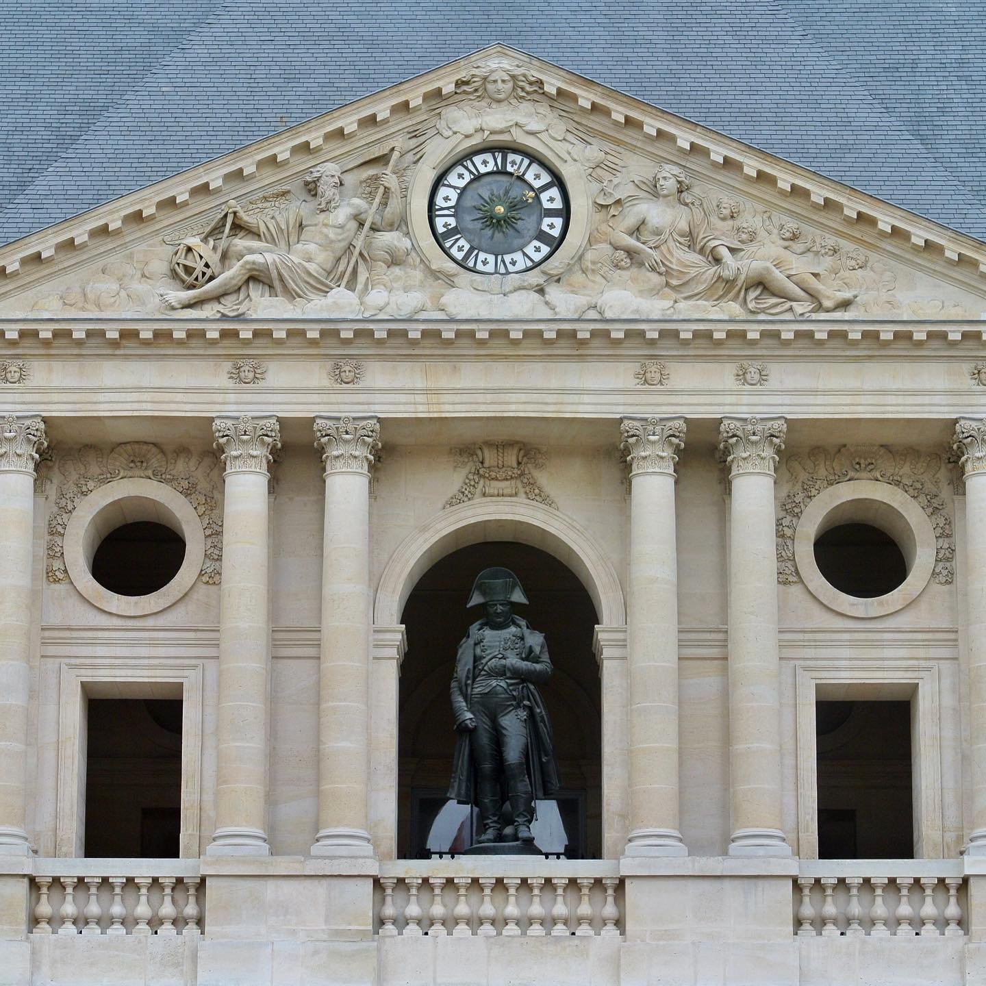 Invalides-Courtyard-Statue-Napoleon.jpg.jpg