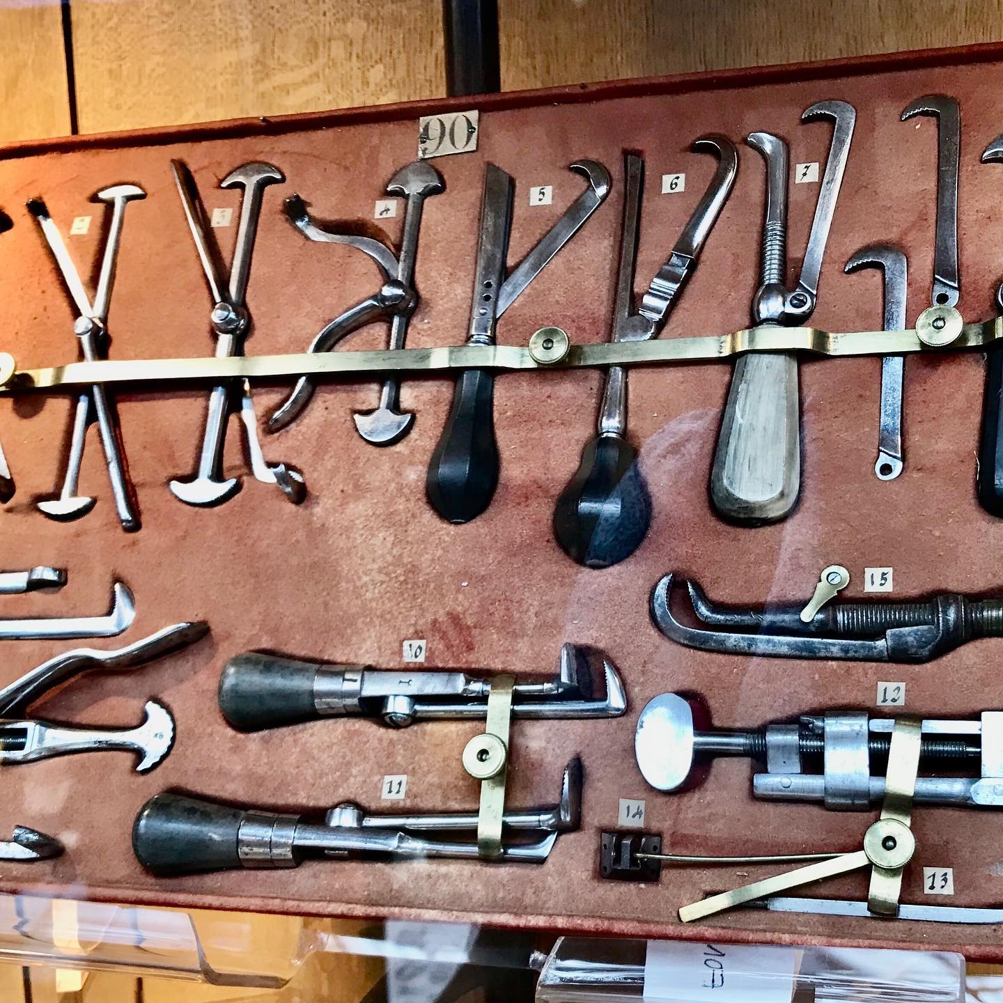 Paris-Museum-Early-Medical-Instruments.jpg.jpg