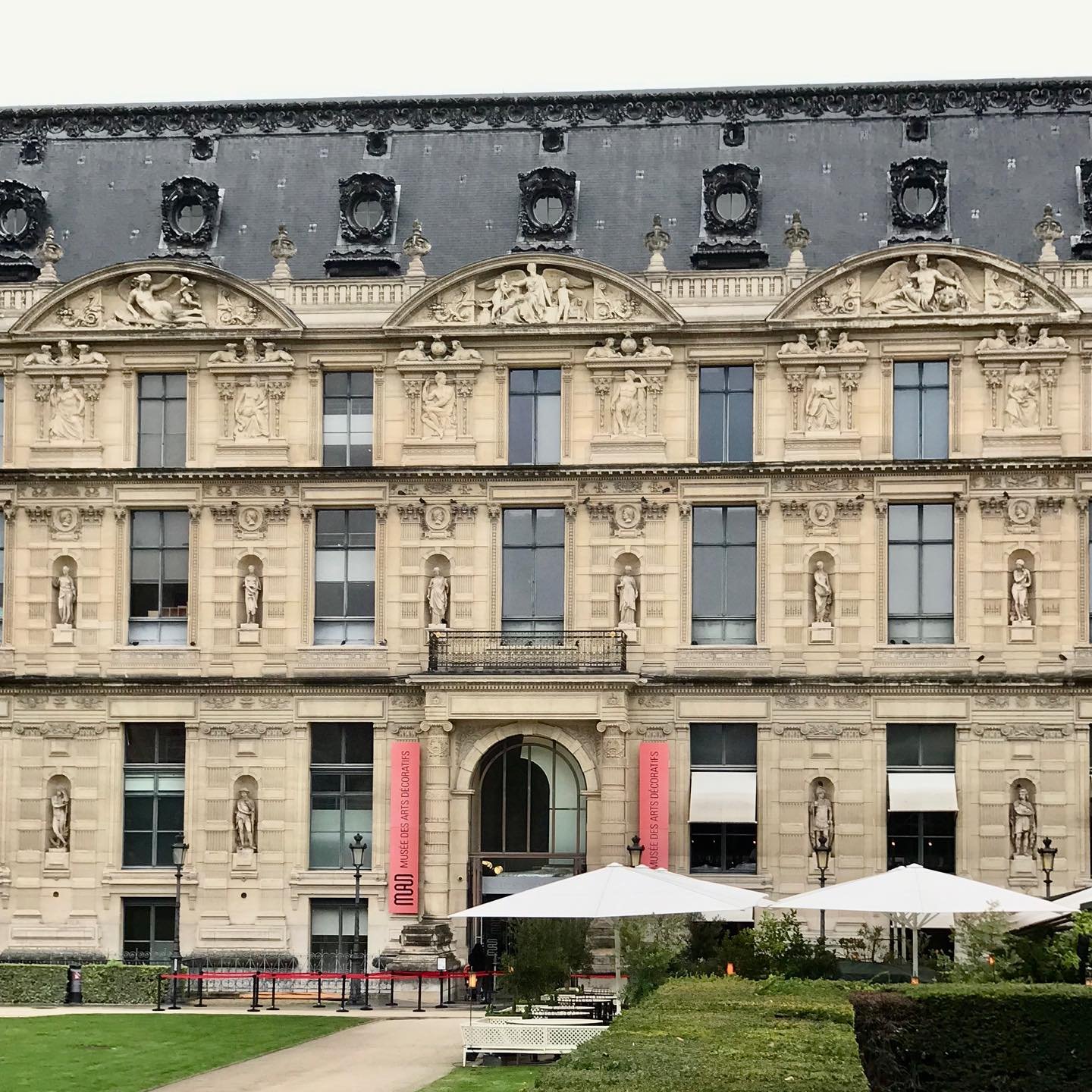 Louvre-Musée-des-Arts-Décoratifs.jpg.jpg