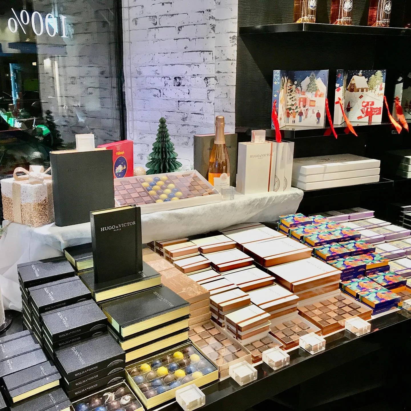 Hugo-&-Victor-Chocolate-Books.jpg