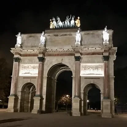 Arc-du-Carousel-Louvre.jpg