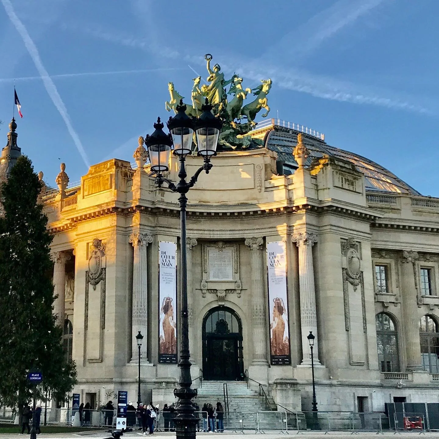 Grand-Palais-Petit-Palaisjpg.jpg