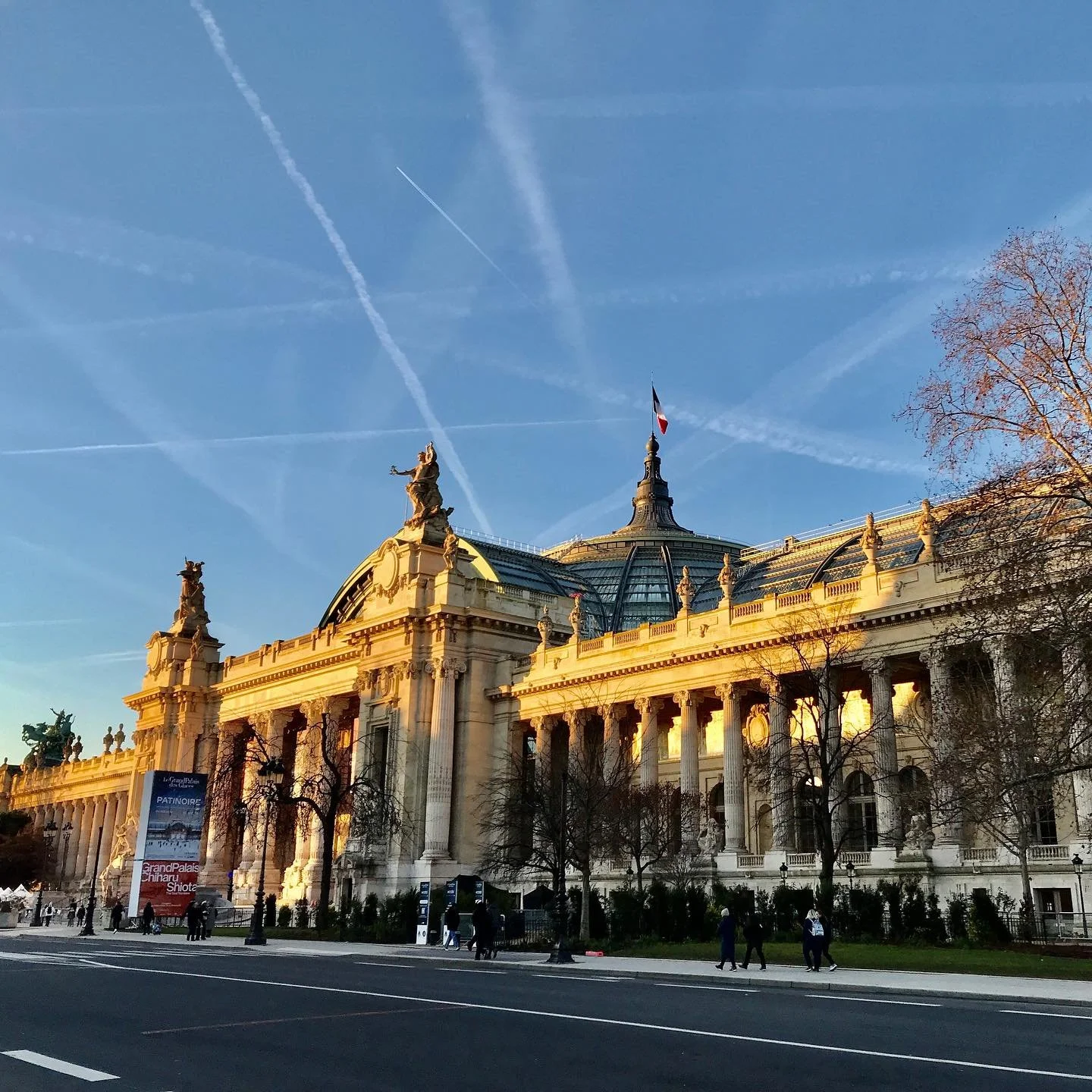 Grand-Palais-Beaubourg-Museum.jpg