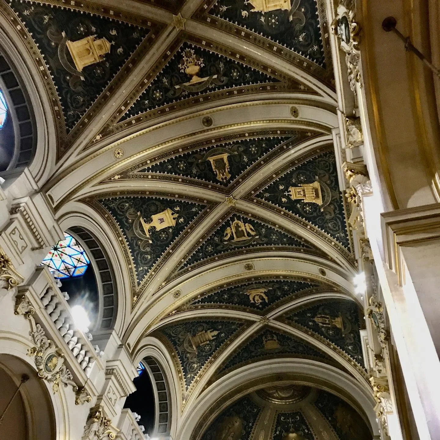 Saint-Francois-Xavier-Arched-Ceiling.jpg