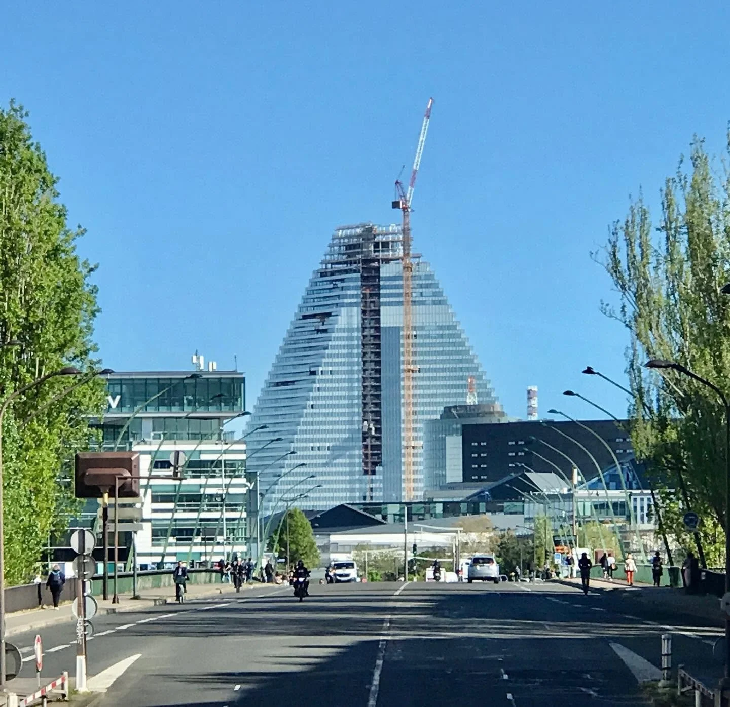 Triangle-Tower-Paris-Modern-Architecture.jpg