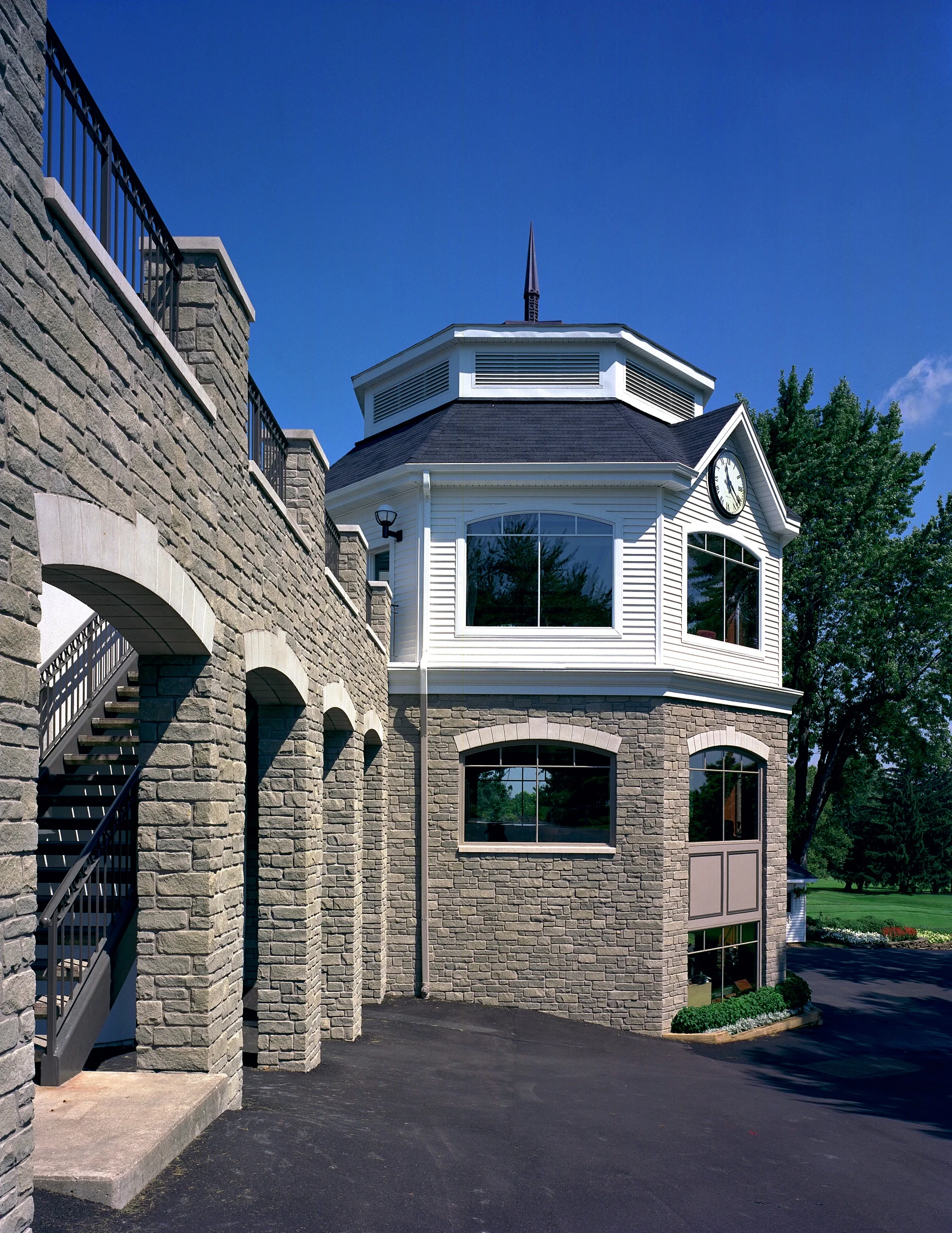 Locust Hill Country Club