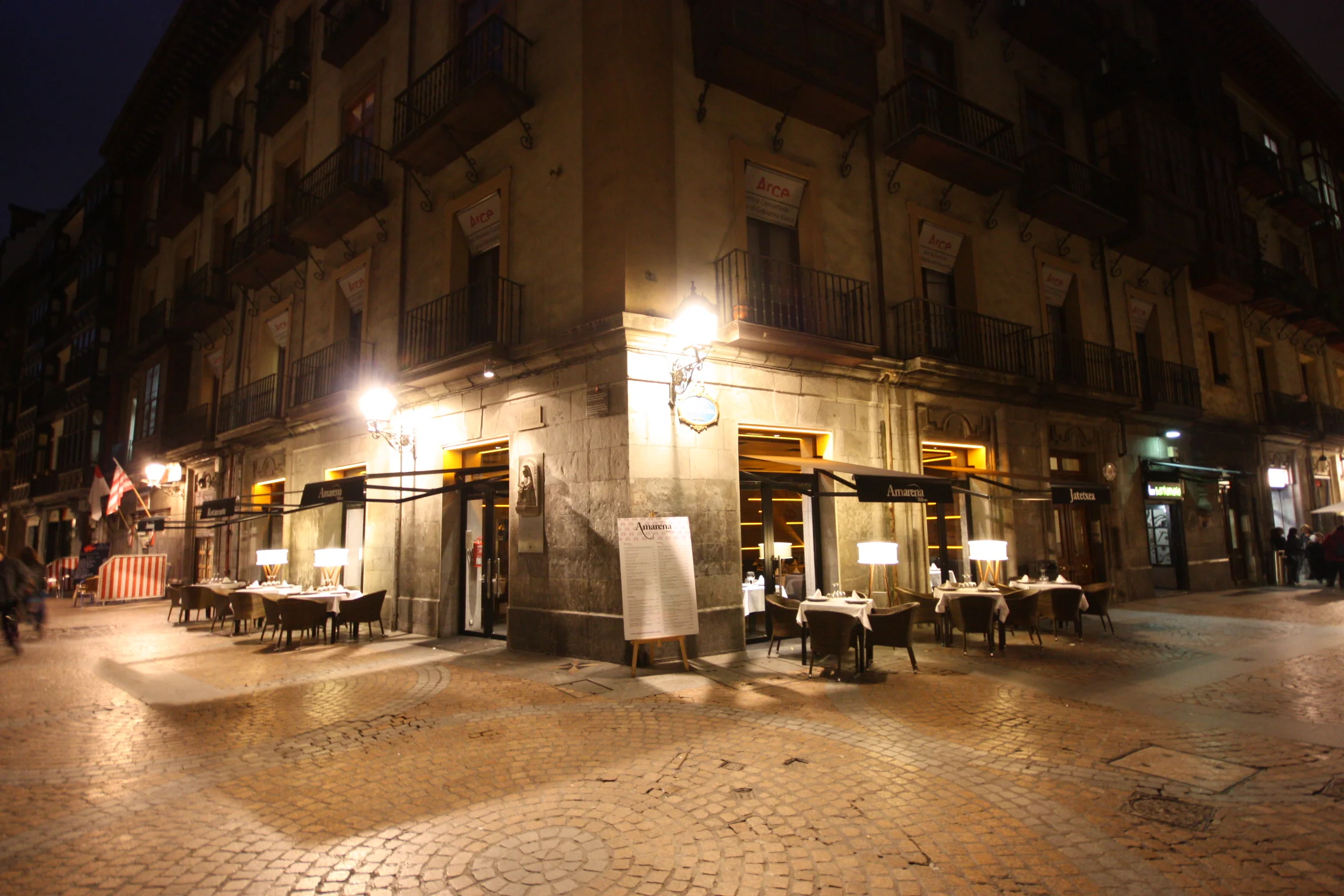  Amarena: proyecto de interiorismo comercial o de reforma de restaurante en Bilbao BIzkaia 