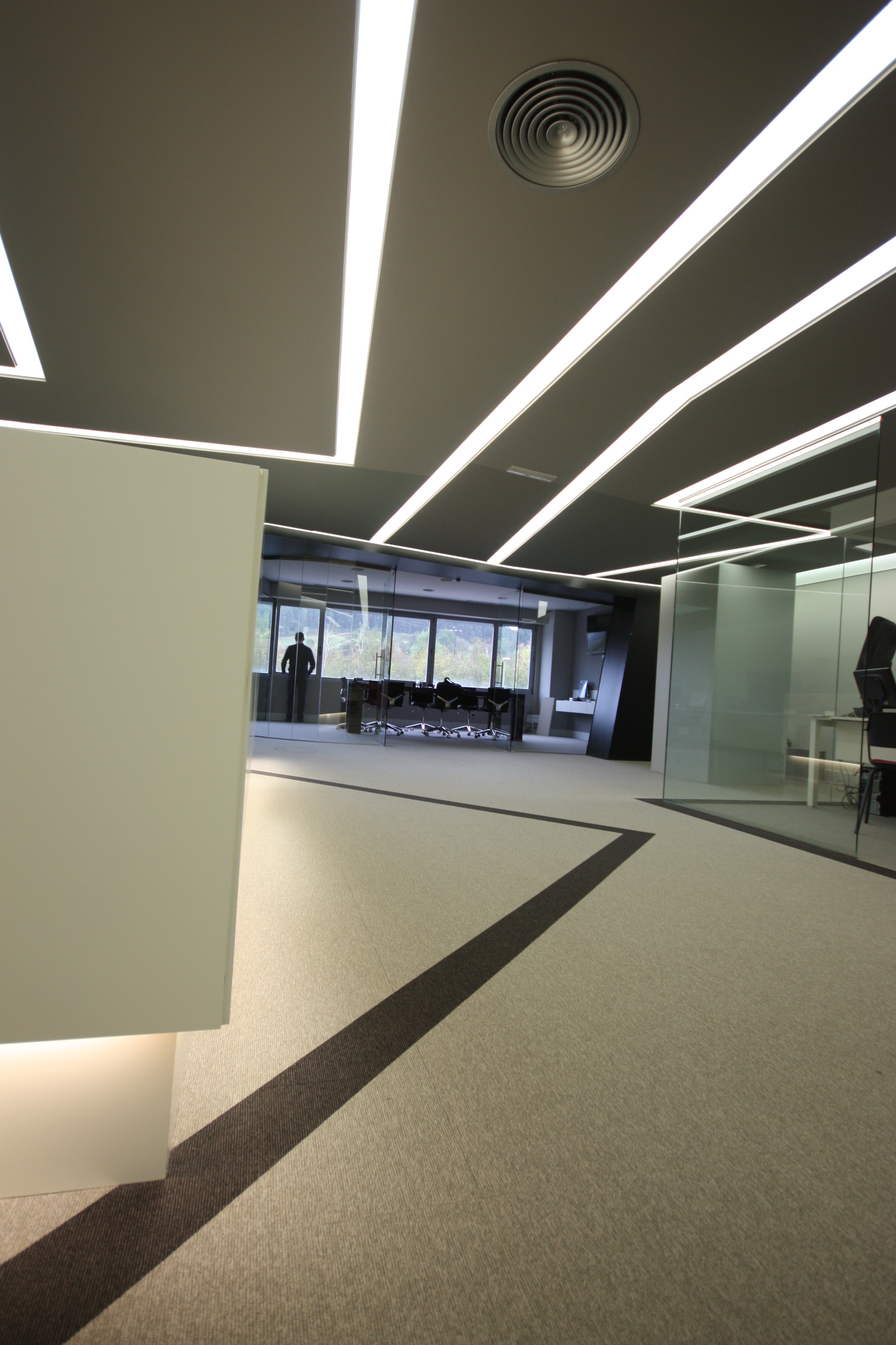  Baskolan: proyecto de interiorismo comercial o de reforma de oficinas en Bilbao Bizkaia 