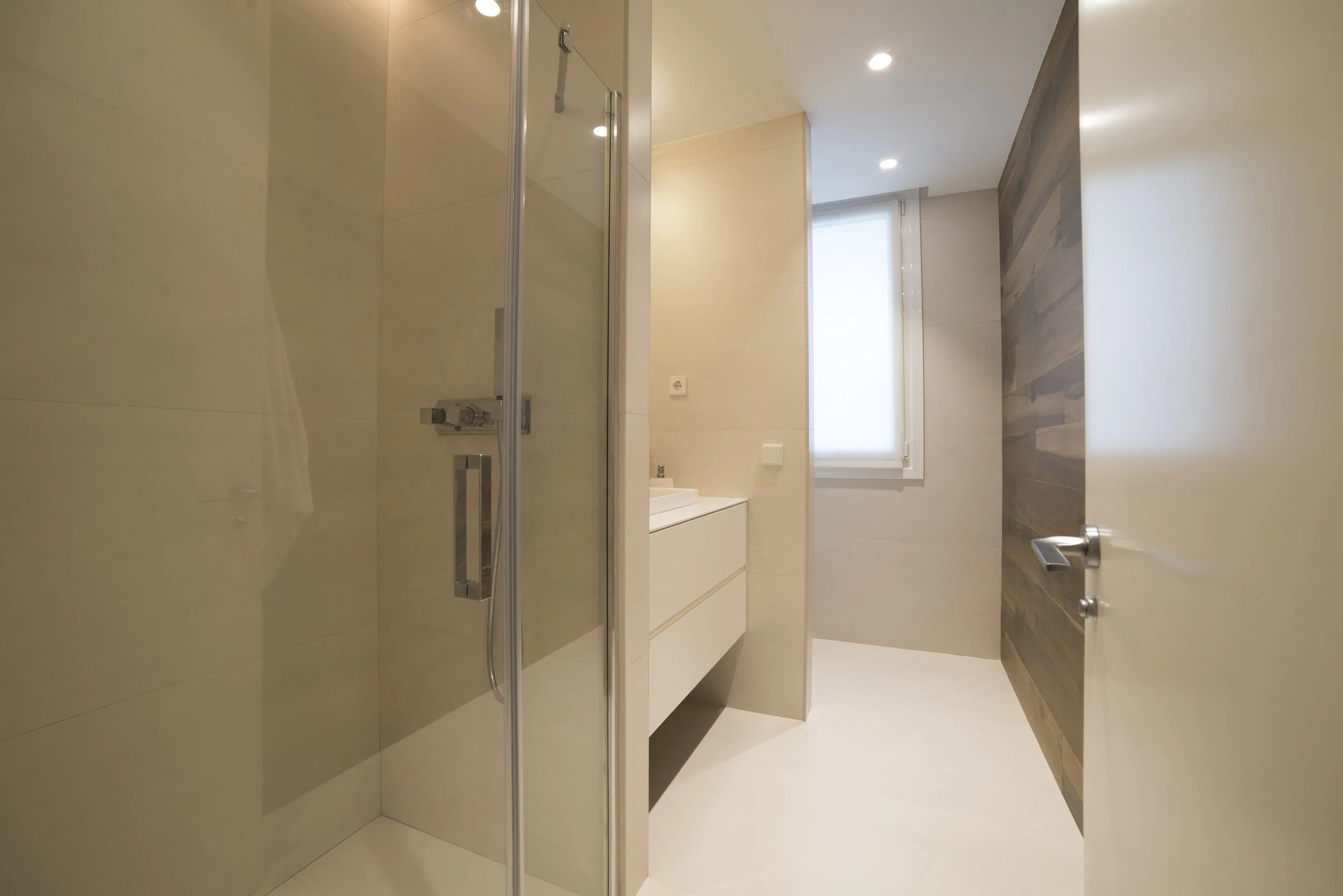  Máximo Aguirre: proyecto de interiorismo o de reformas de una vivienda en Bilbao Bizkaia  