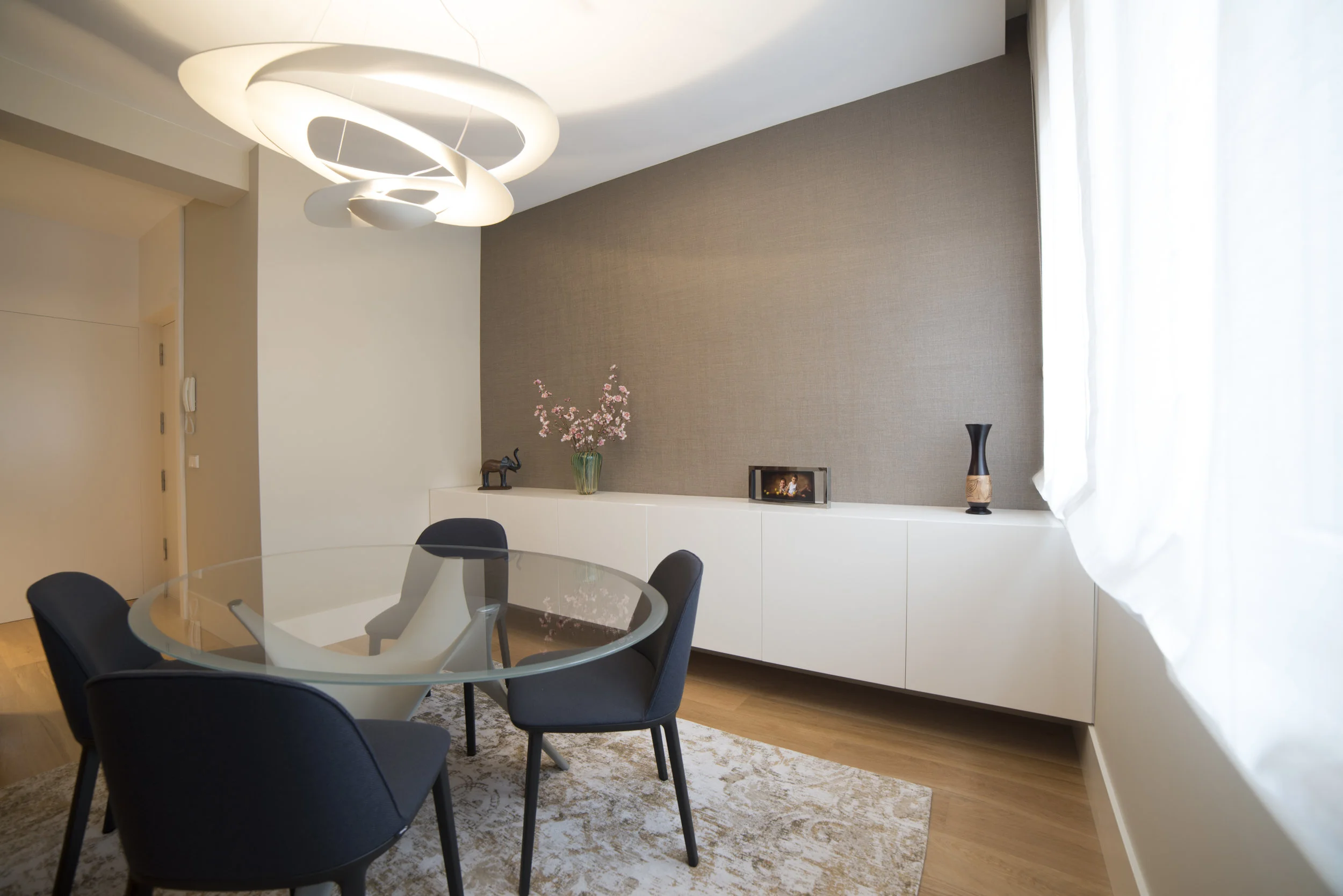  Máximo Aguirre: proyecto de interiorismo o de reformas de una vivienda en Bilbao Bizkaia  