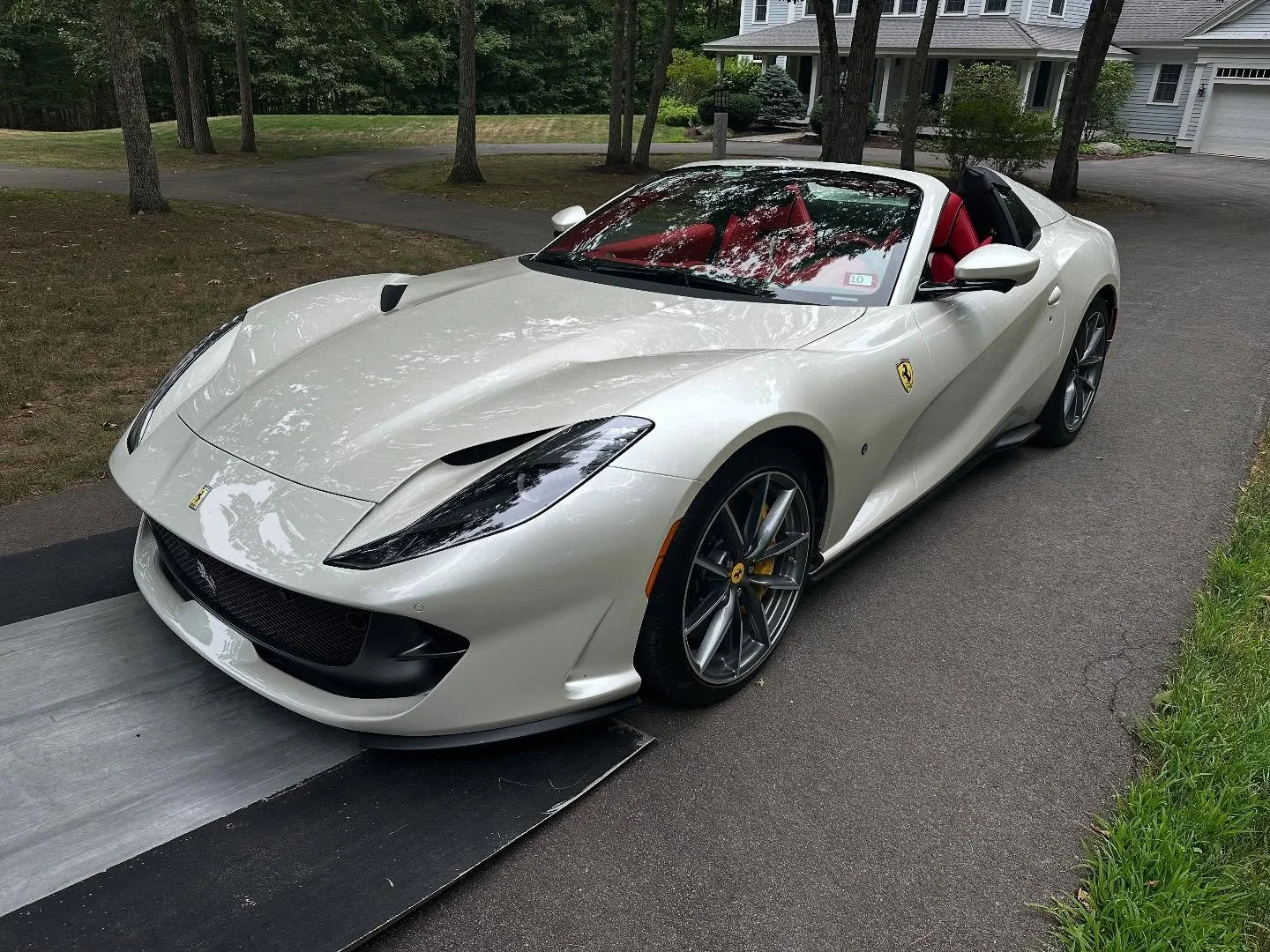 Transport this 2021 Ferrari 812GTS #yerardi #yerarditransport #yerarditransportation #ferrari #luxurylifestyle #luxurycars #italiancars #transport #boston #beautifull