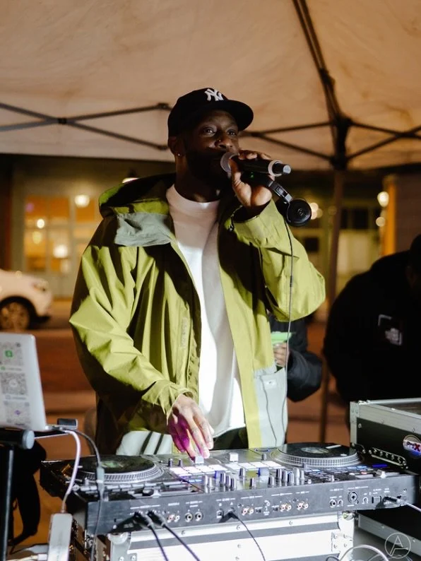 Season 8 is starting with the right energy!

DJ Rayvon is back setting the tone for opening night, moving the crowd and carrying the vibes from start to finish.

April 11
5 to 9 PM
17th Street Market

See you there!