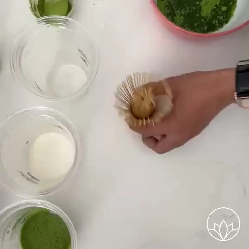 Over the summer, our women enjoyed a wonderful afternoon discovering the art of matcha with Anna, a talented barista from Karibu Coffee and a valued supporter of Flourish.

Anna began by sharing the fascinating history of matcha before demonstrating 