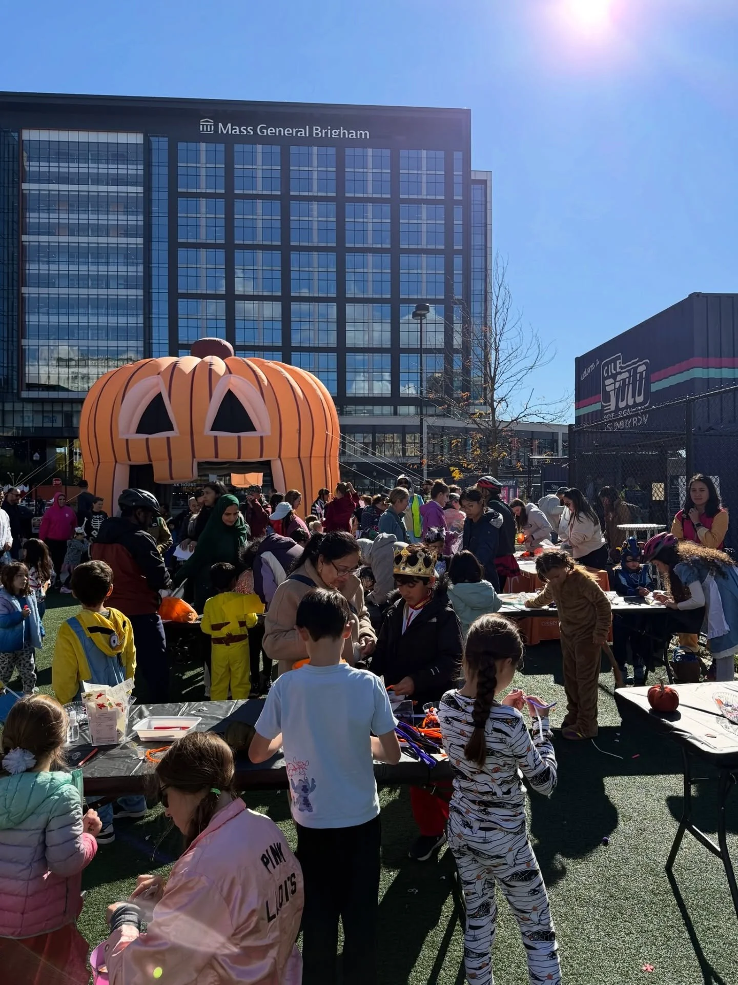What a ride! Thank you to everyone who joined our Family Bike Ride to kick off the Ride Ready Bike Series! 🚲🎃&nbsp;
&nbsp;
We loved seeing all the costumes, decorated bikes, and smiling faces along the route from the Condon Shell to The Lawn at Ass
