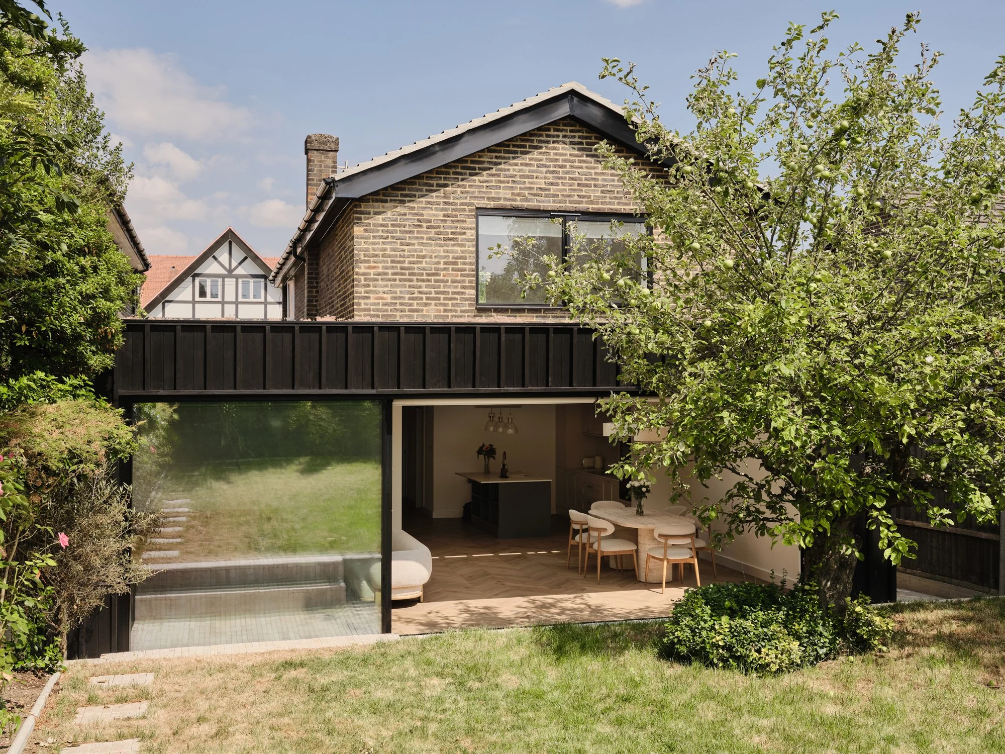 Hoy Studio - Roebuck Lane4962.jpg