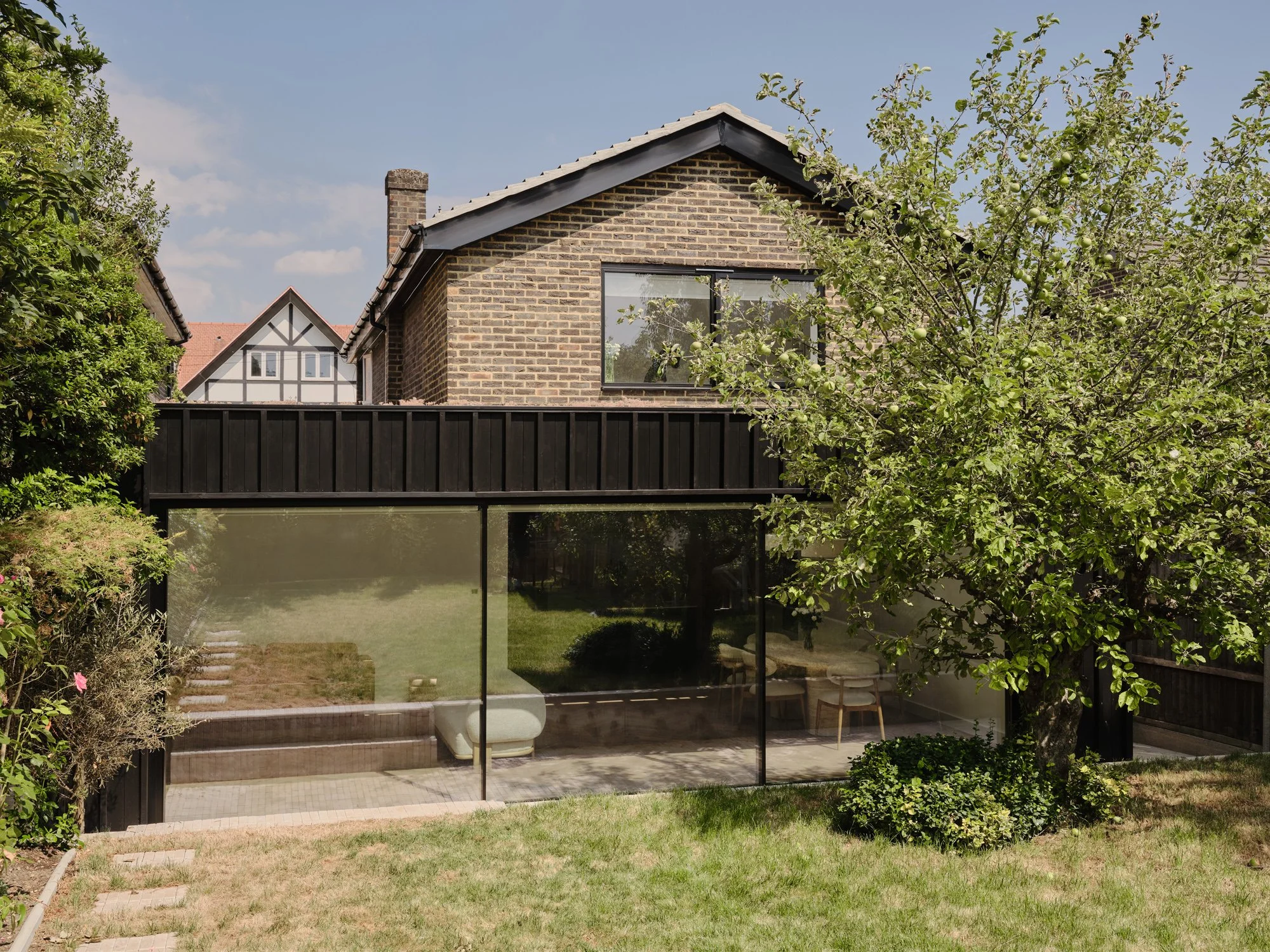 Hoy Studio - Roebuck Lane4961.jpg