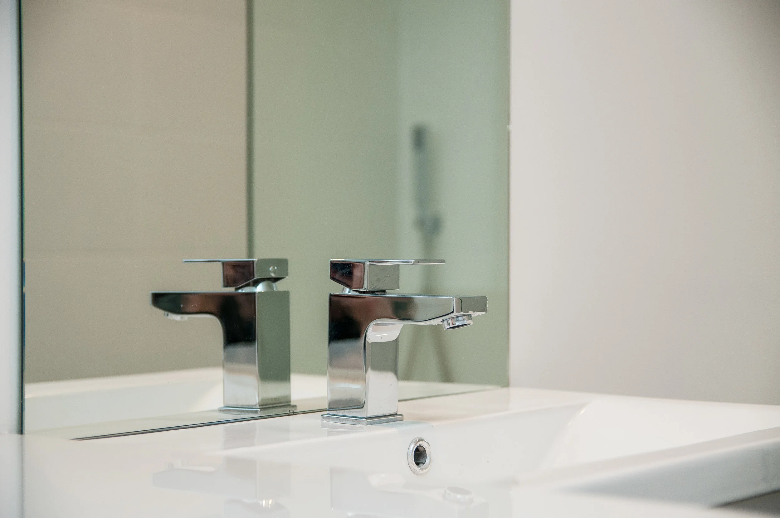 Bathroom_2.jpg