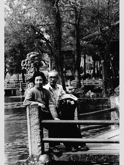 The couple at West Lake, Hanzhou