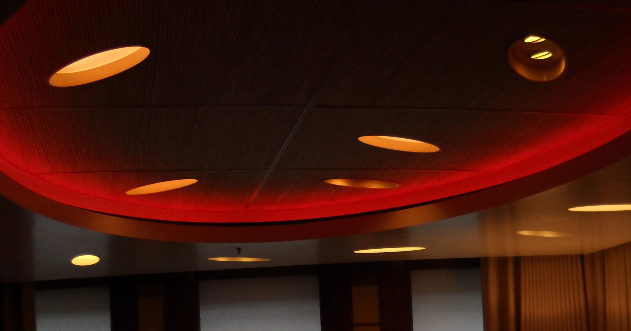 85M M/Y PACIFIC - Custom Interior Fixture Design