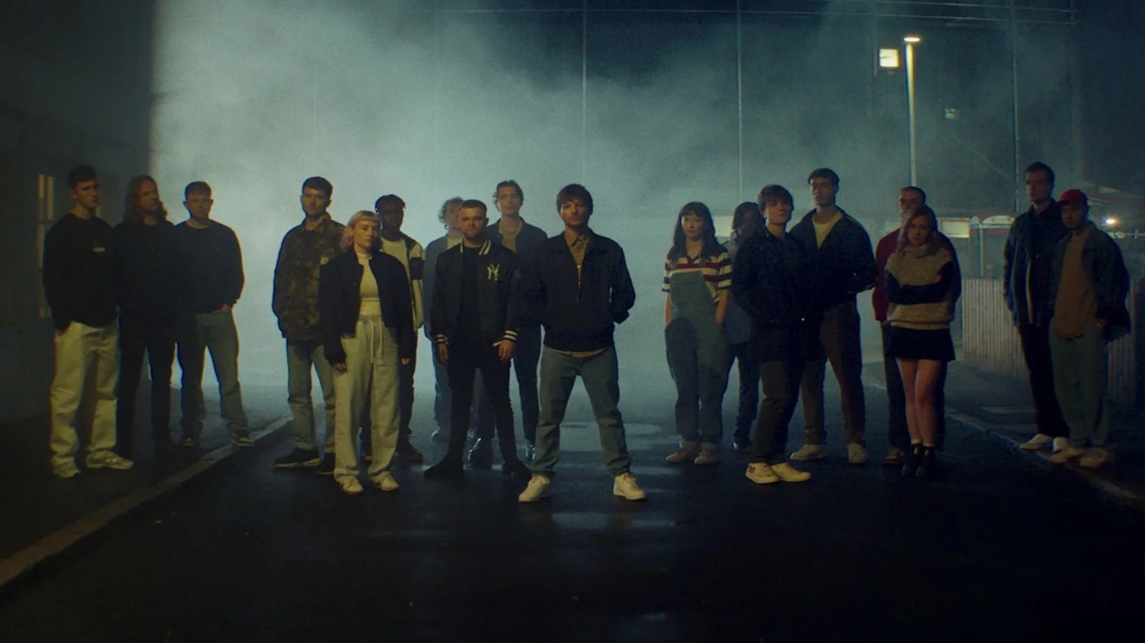 Louis Tomlinson - Silver Tongues (Official Video)