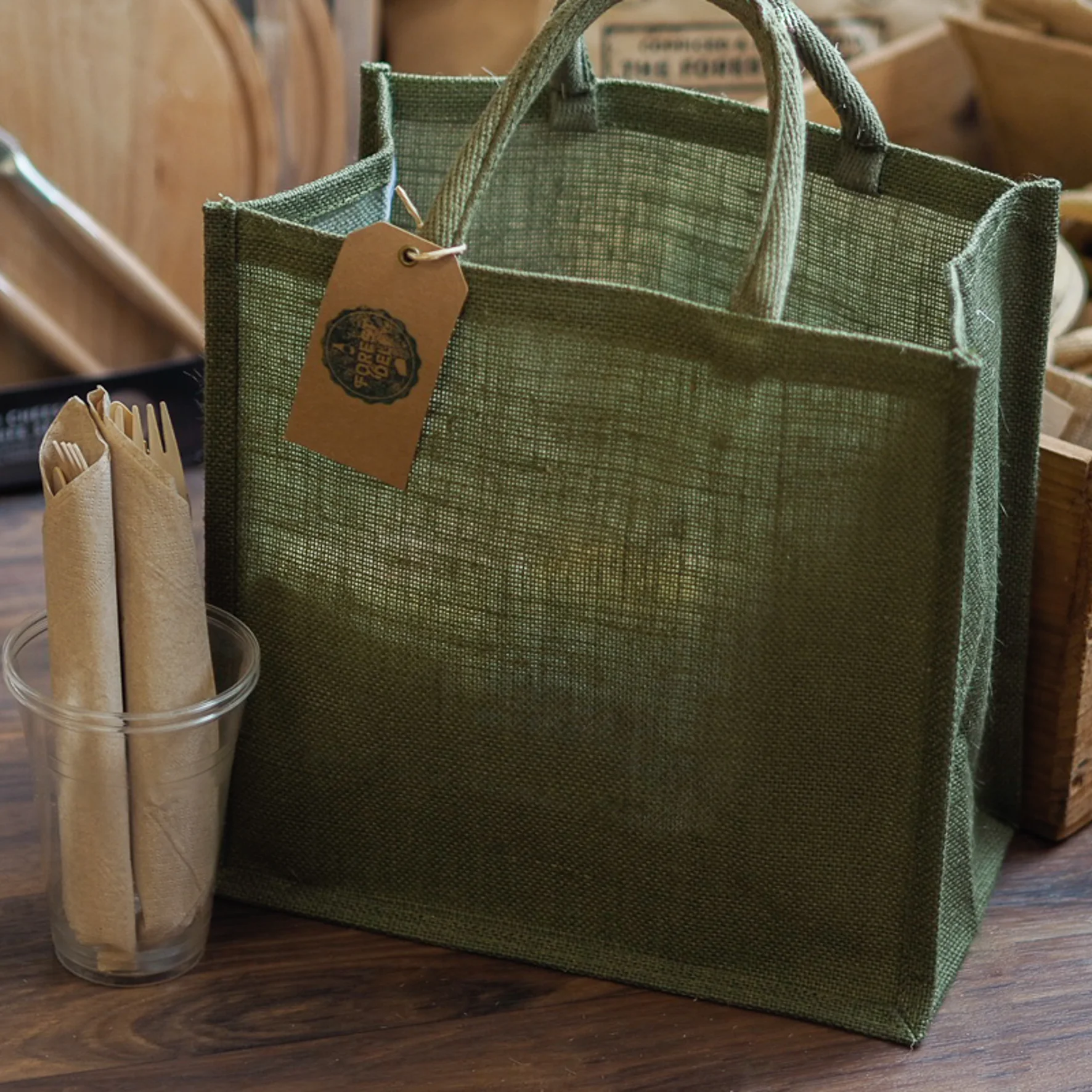 These lovely Jute Bags are a perfect picnic hamper alternative and are completely re-usable